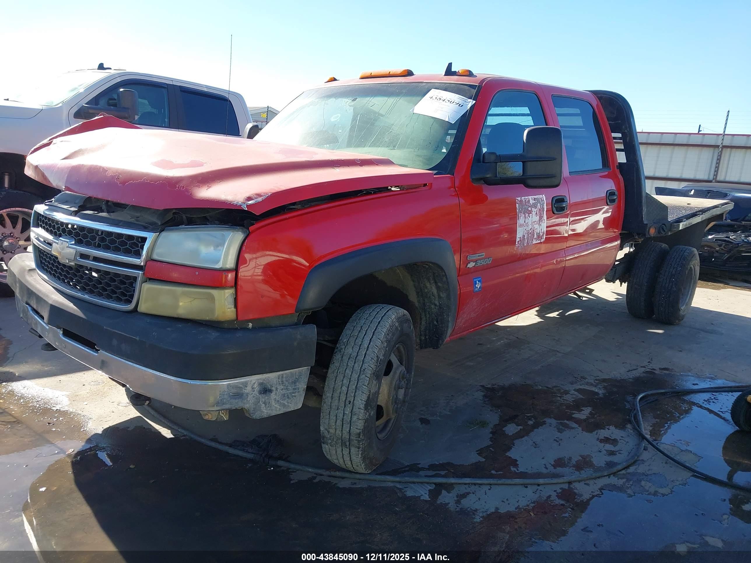 CHEVROLET SILVERADO image 2