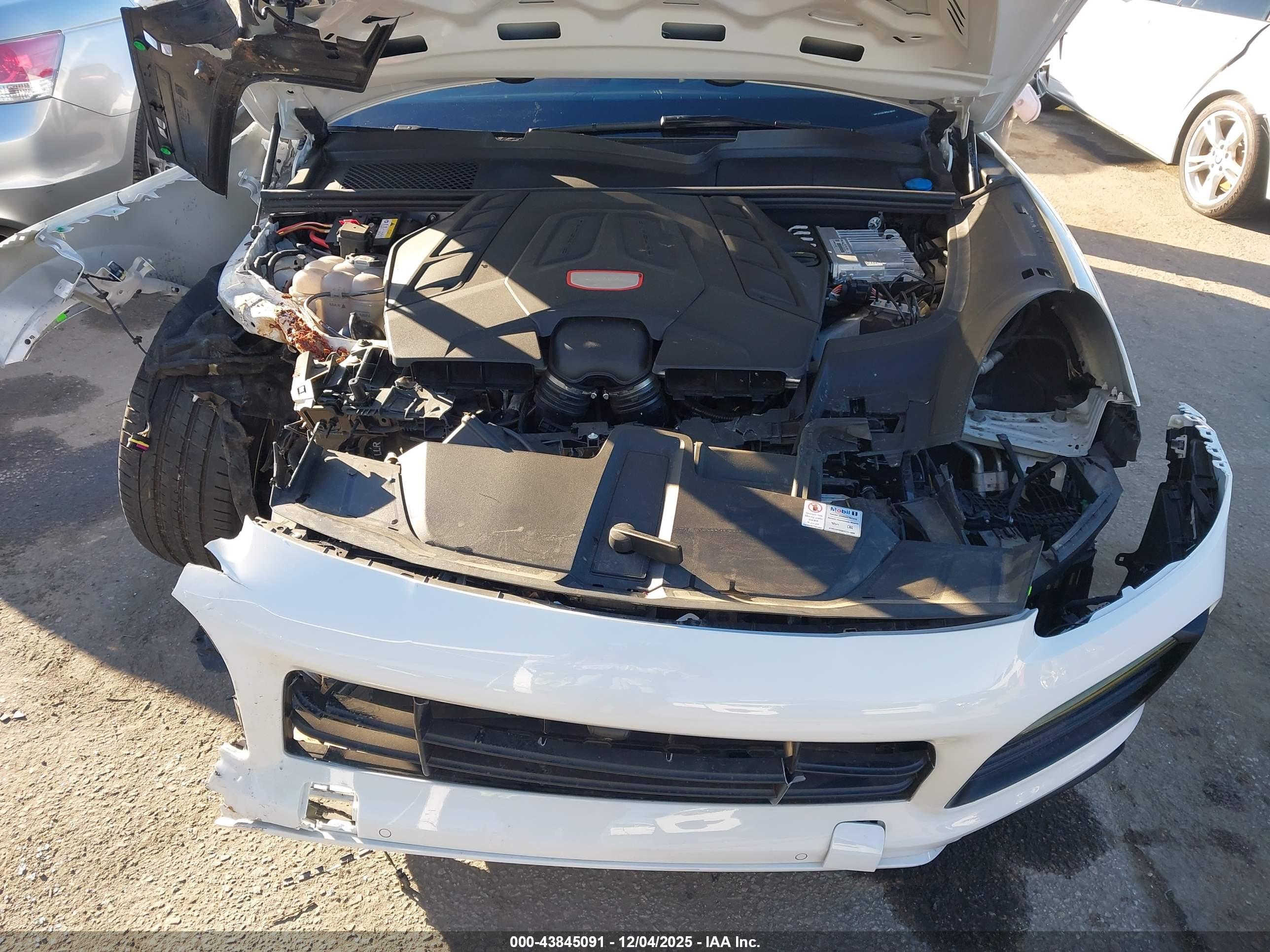 PORSCHE CAYENNE image 10
