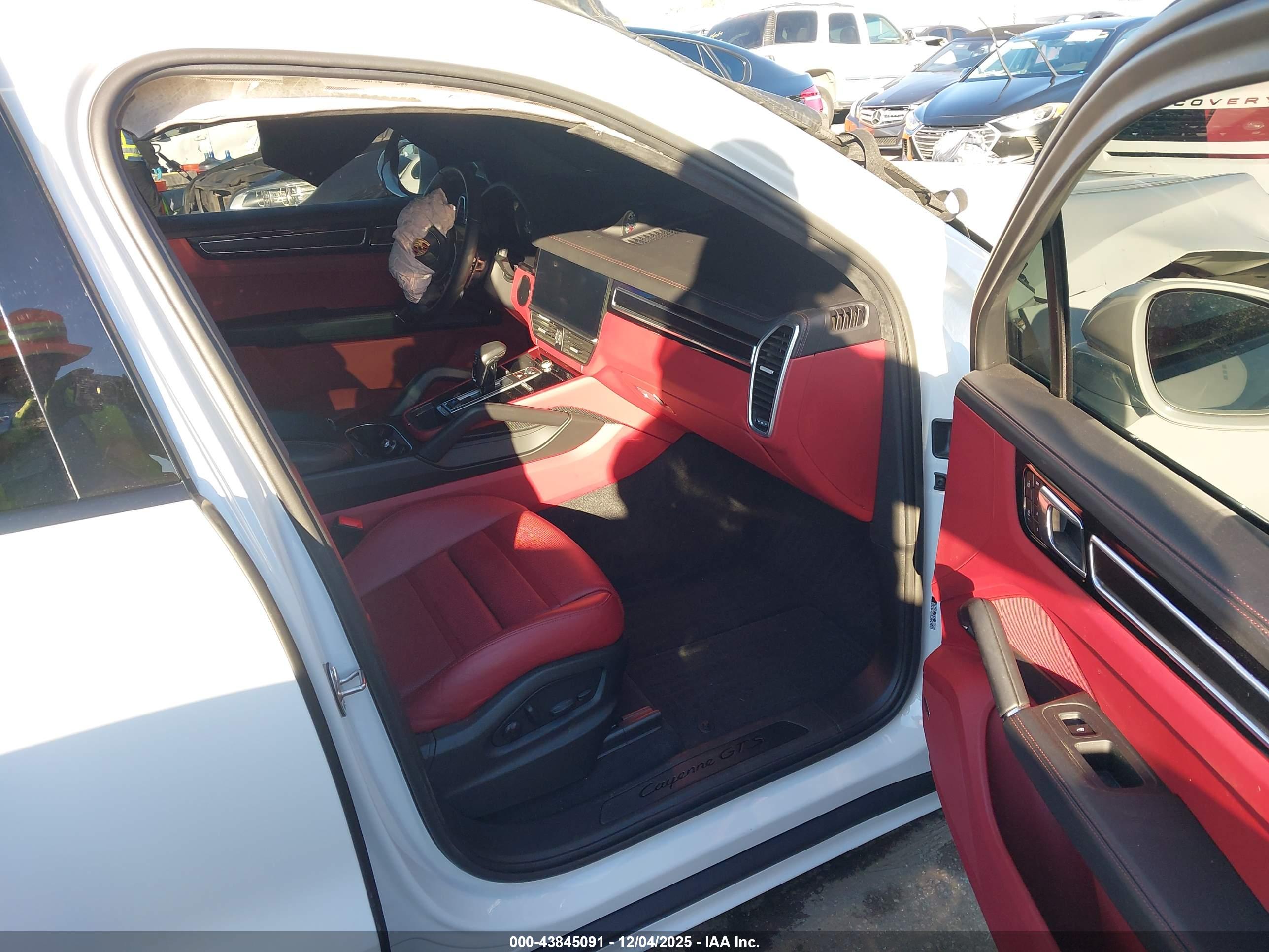 PORSCHE CAYENNE image 5