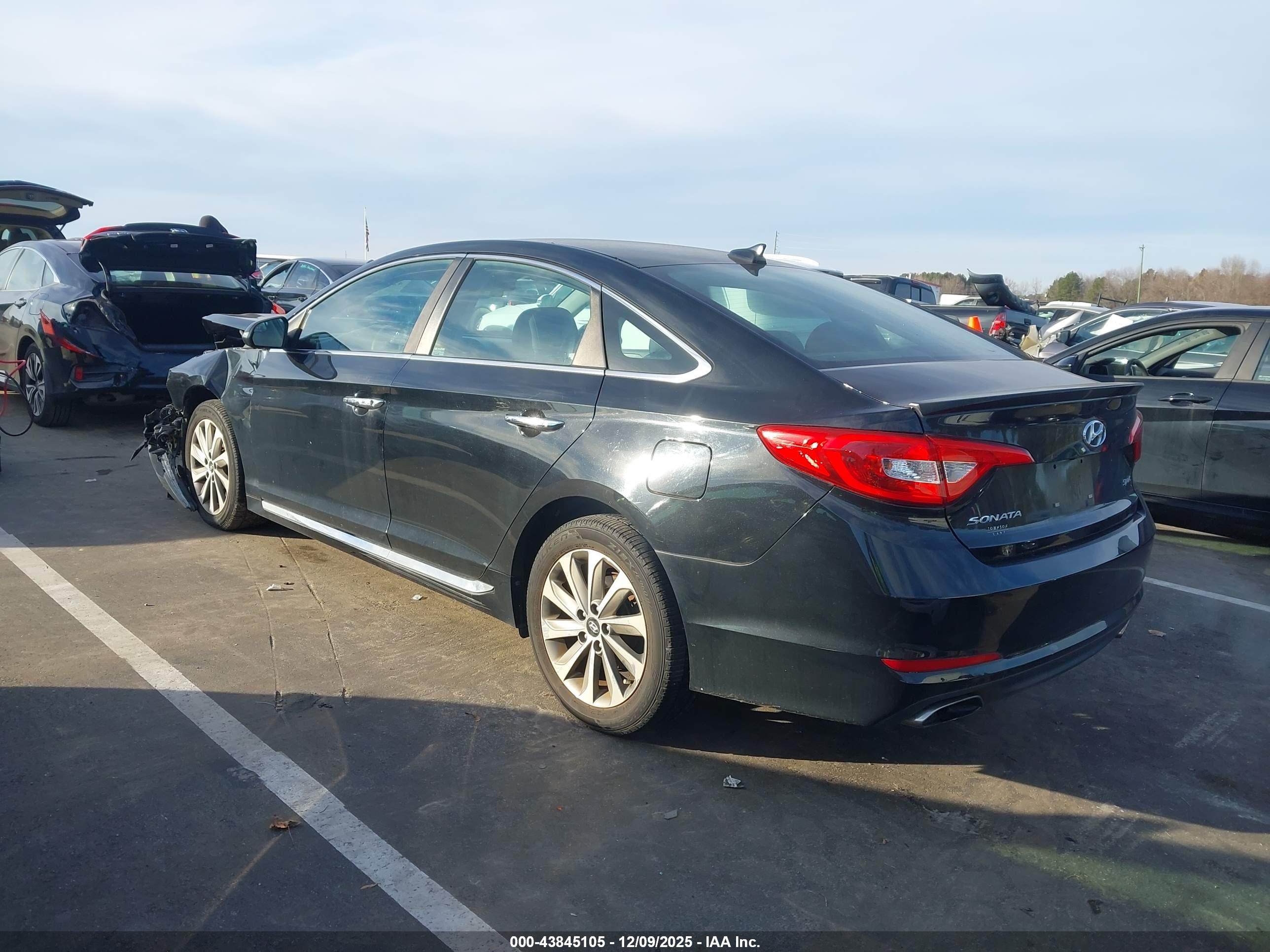 HYUNDAI SONATA image 3