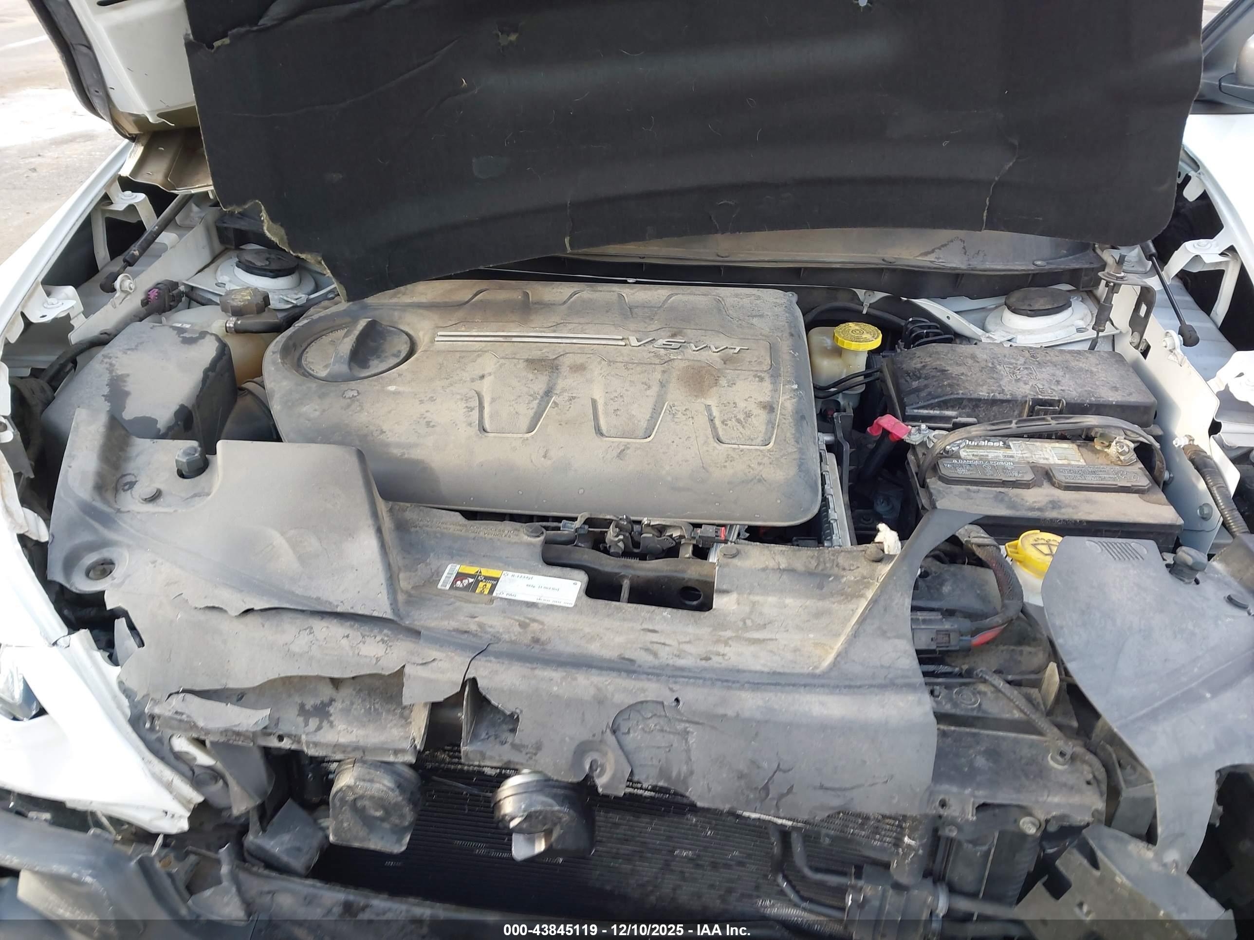 JEEP CHEROKEE image 10