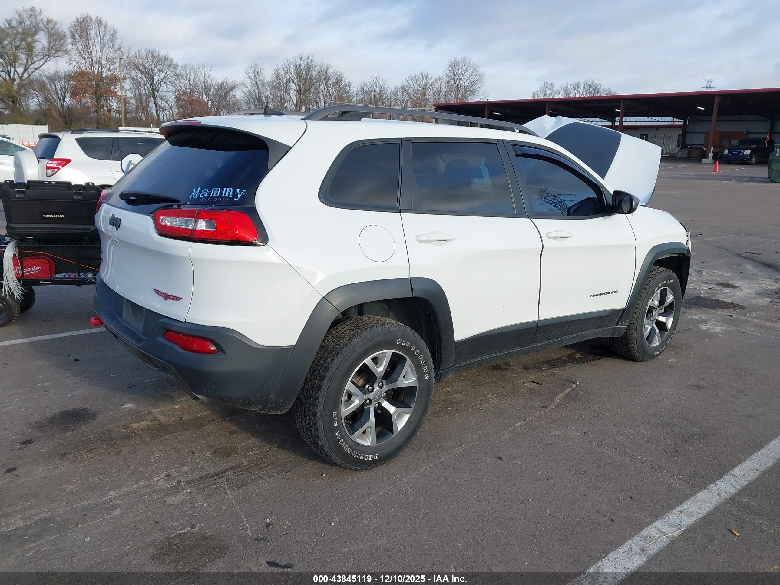 JEEP CHEROKEE image 4