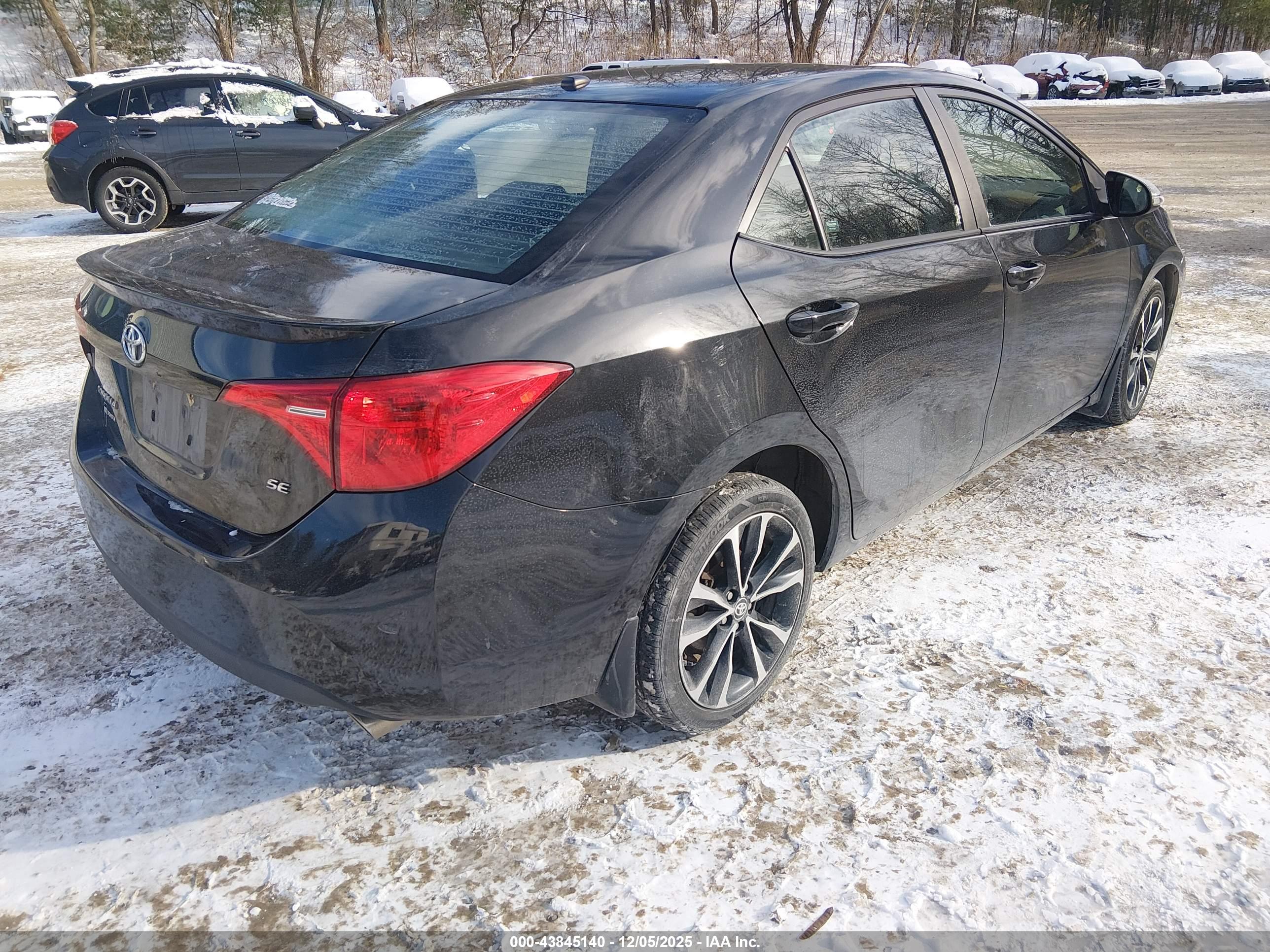 TOYOTA COROLLA image 4