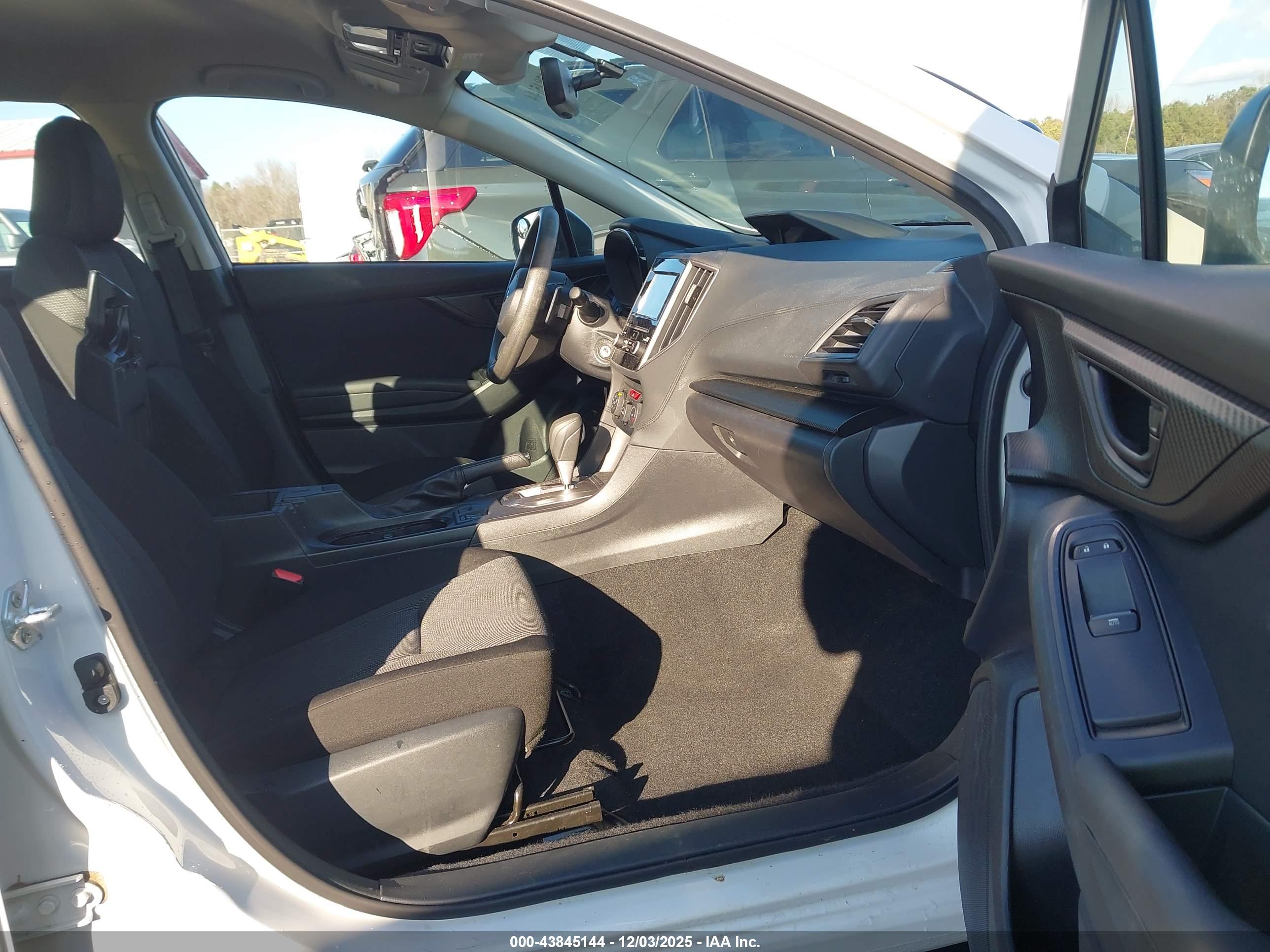 SUBARU IMPREZA image 5
