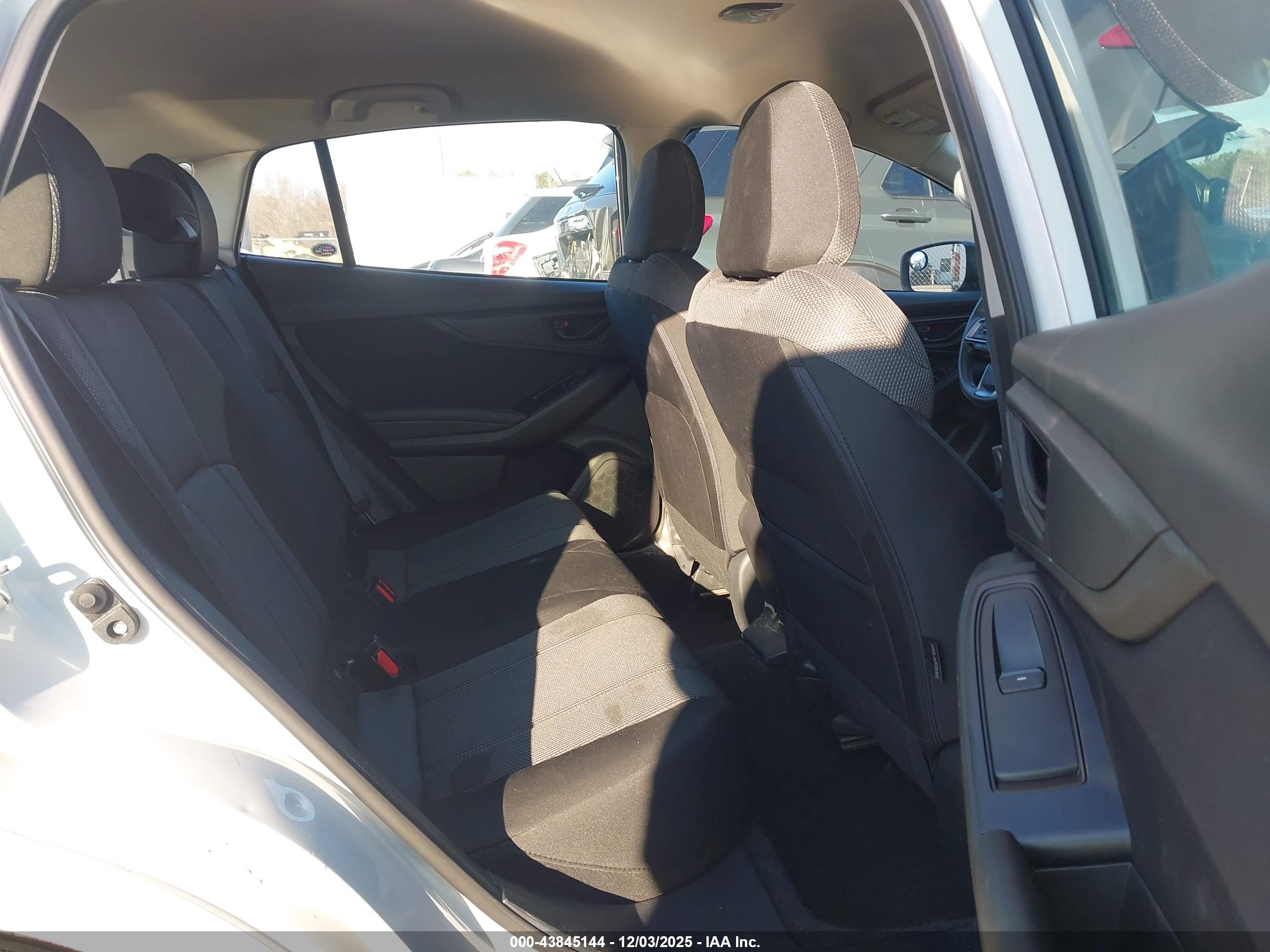 SUBARU IMPREZA image 8
