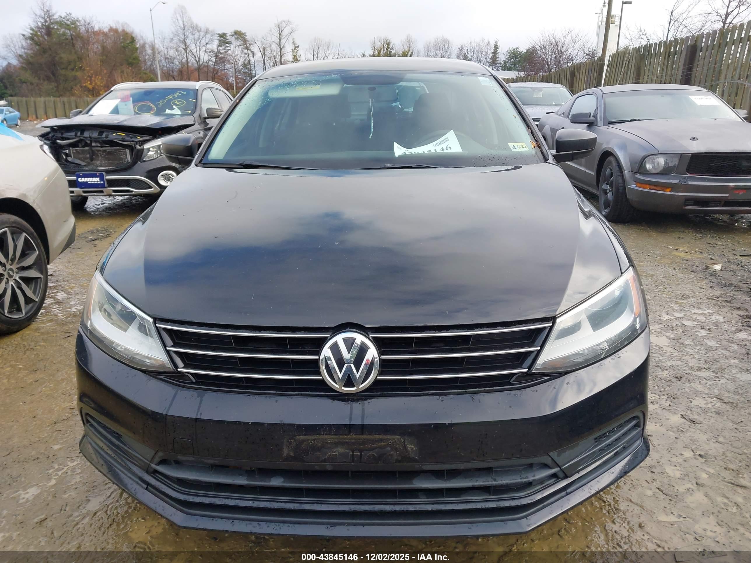 VOLKSWAGEN JETTA image 6