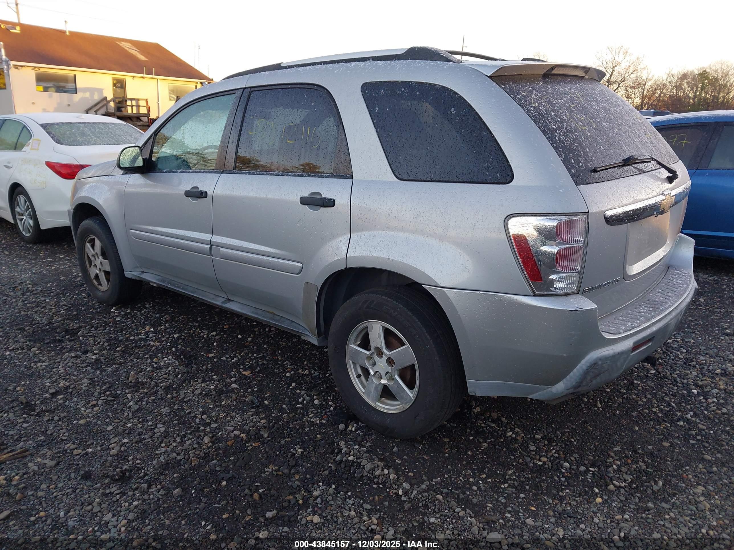 CHEVROLET EQUINOX image 3