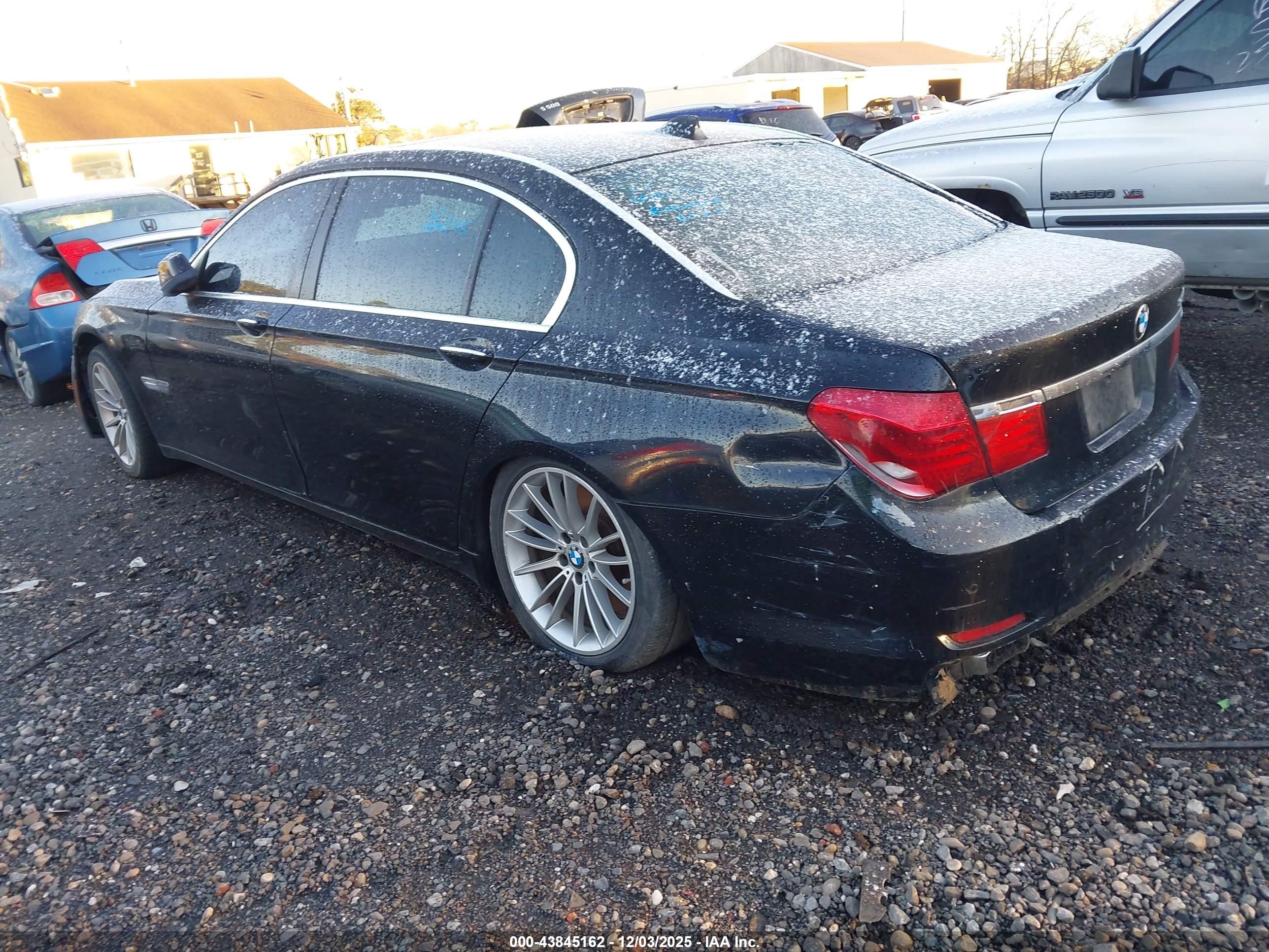 BMW 750LI image 3
