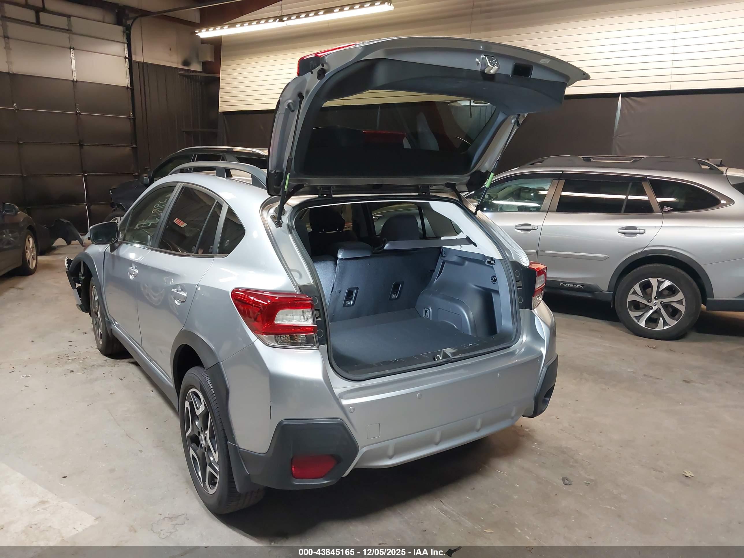 SUBARU CROSSTREK image 3