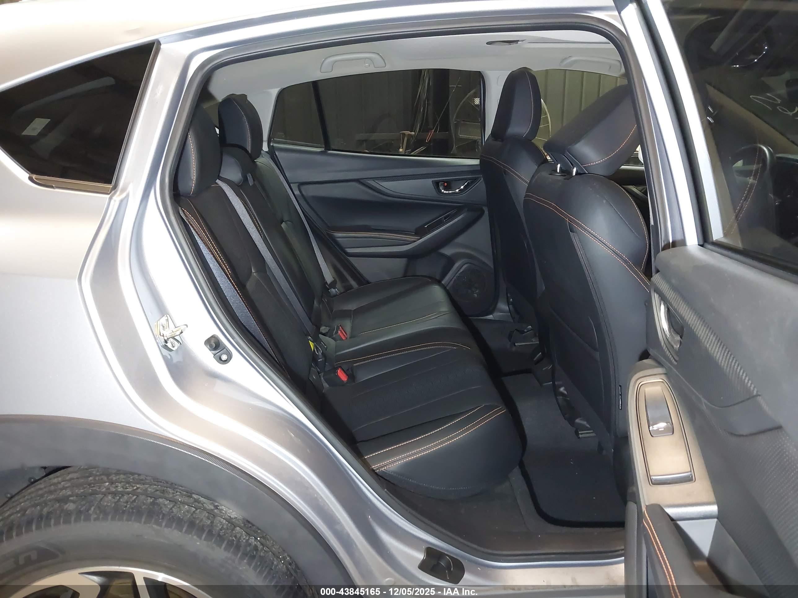 SUBARU CROSSTREK image 8