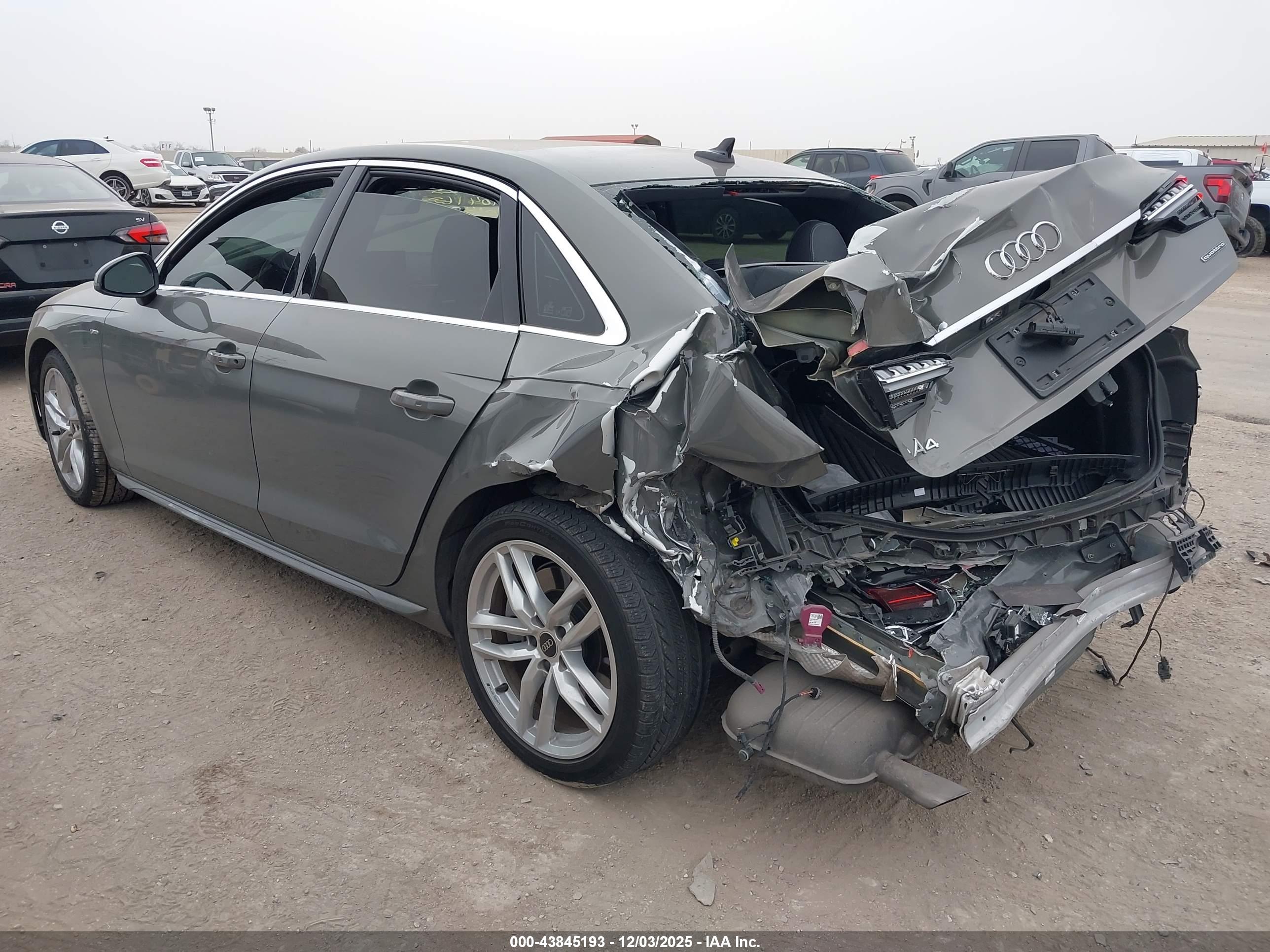 AUDI A4 image 3