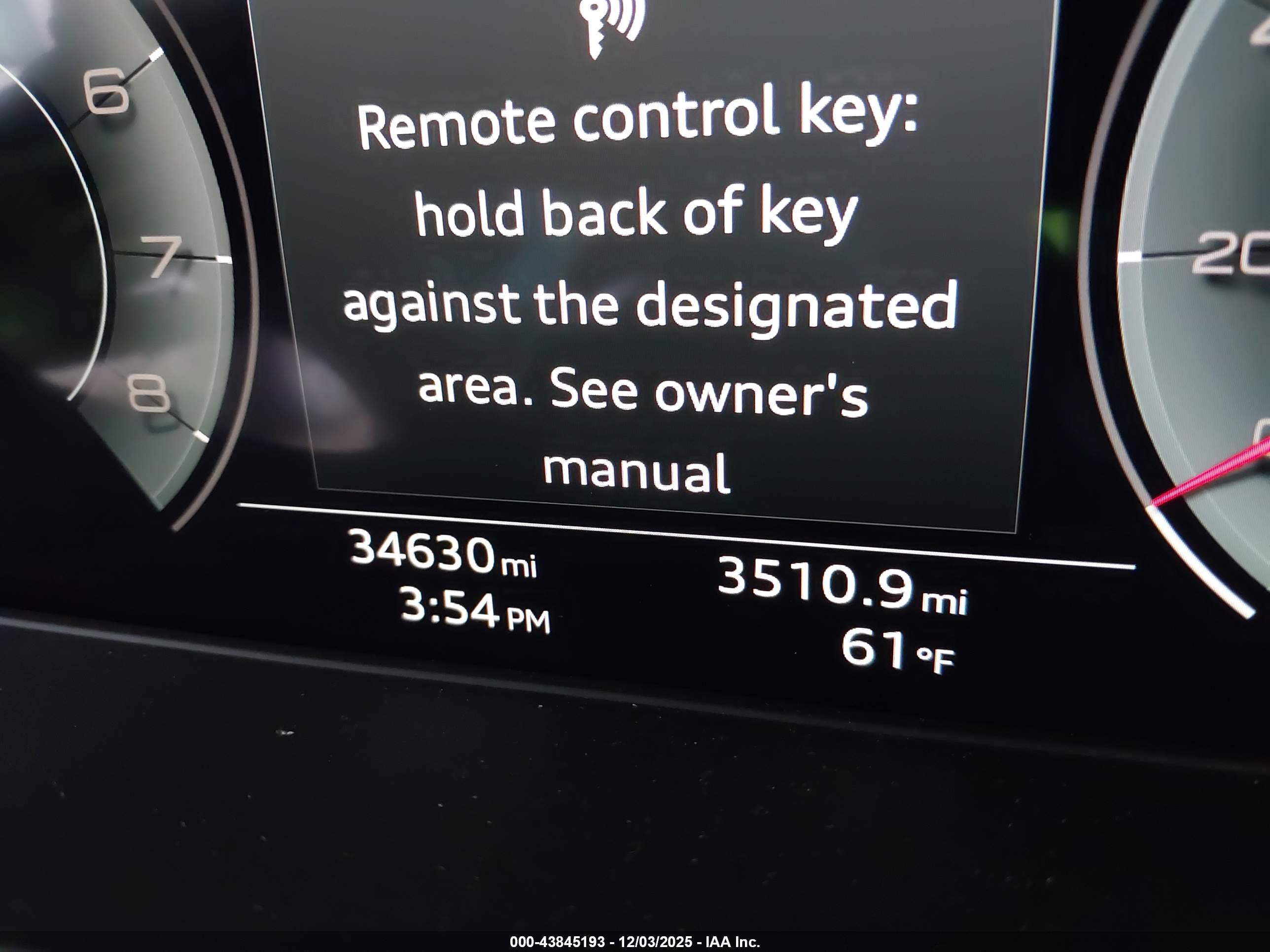 AUDI A4 image 7