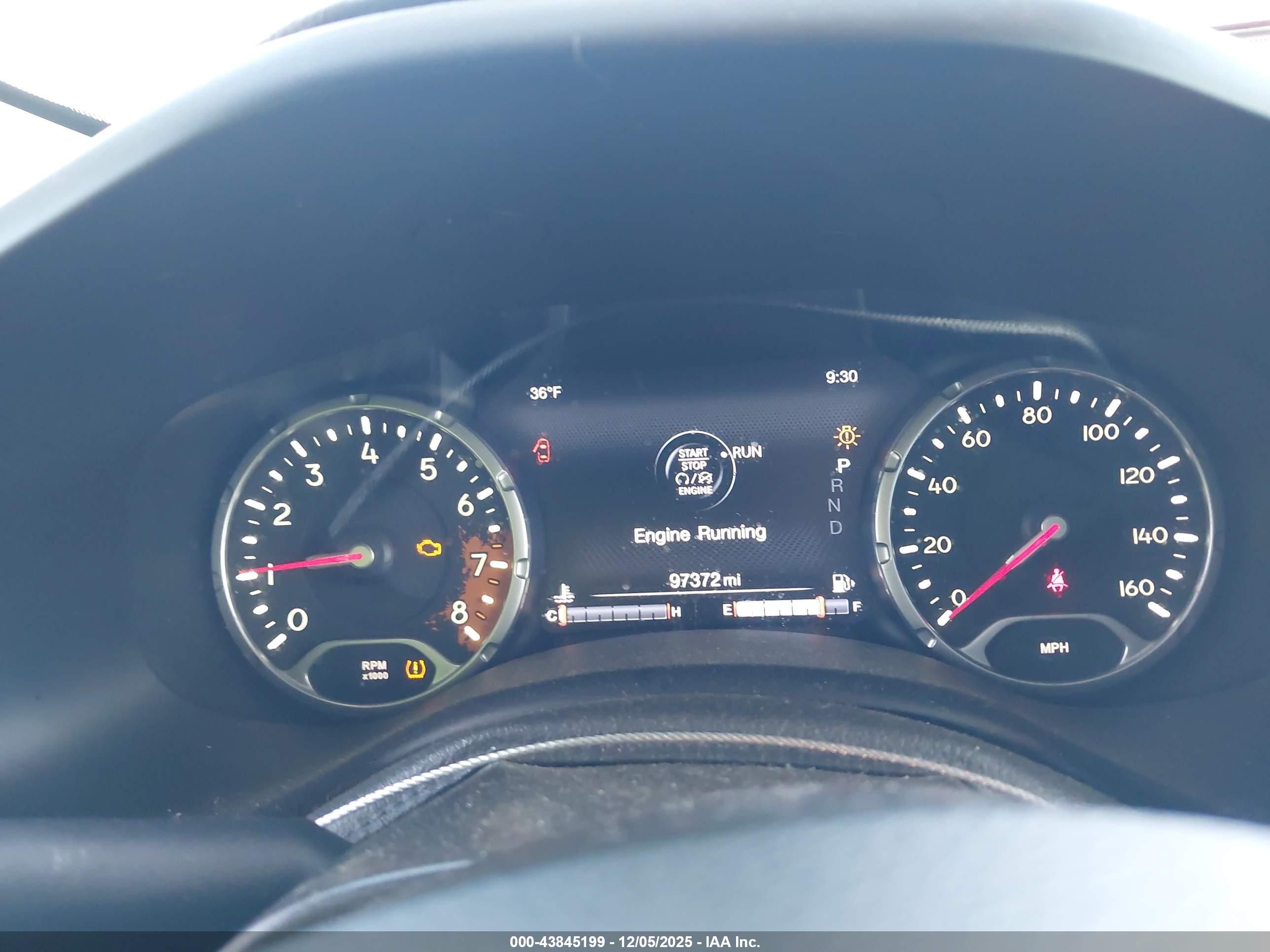 JEEP RENEGADE image 7