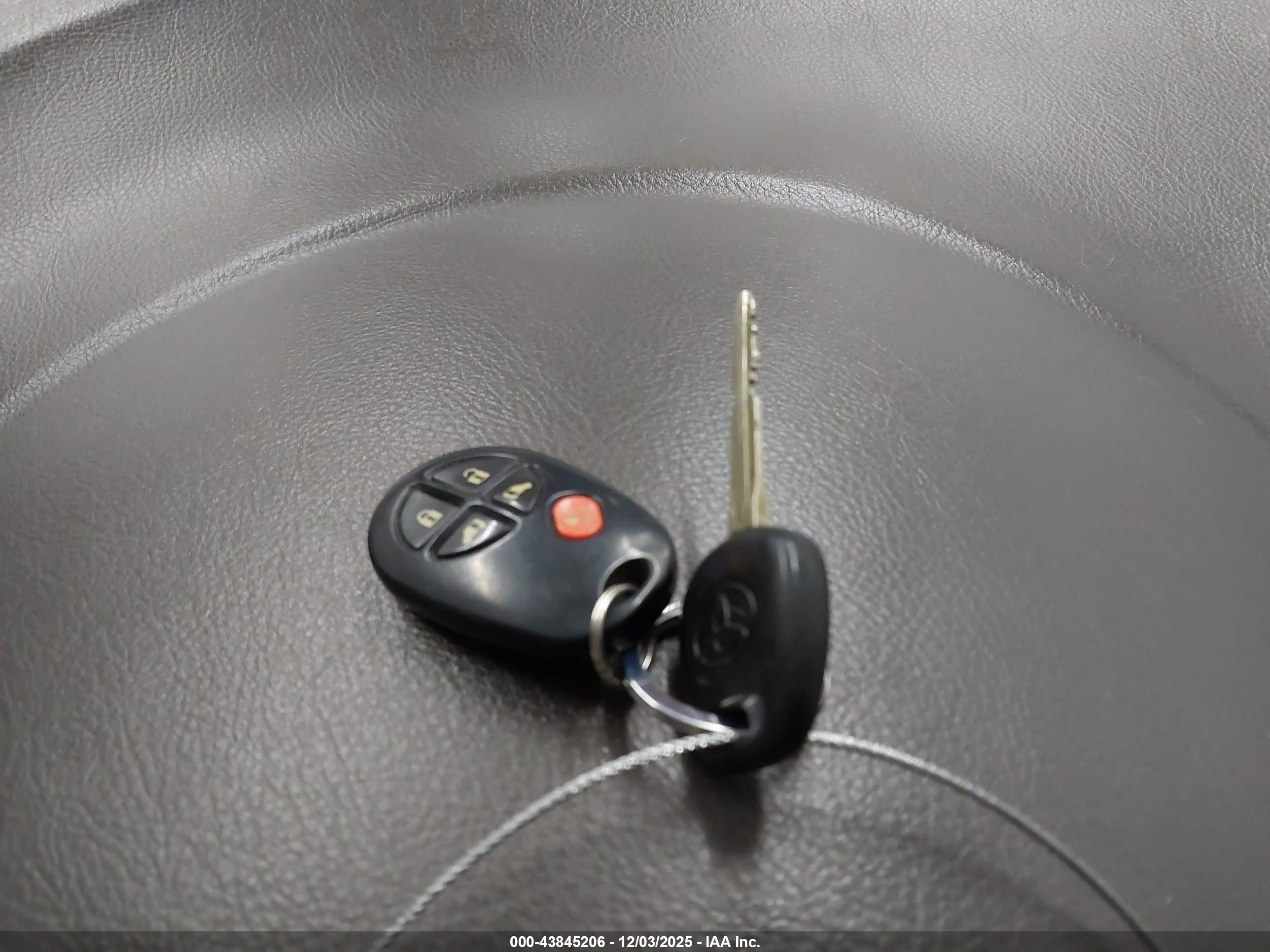 TOYOTA SIENNA image 11