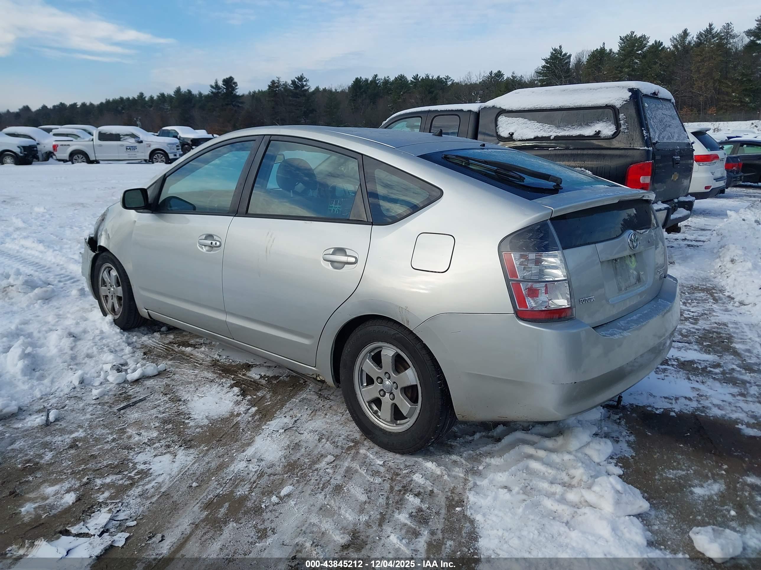 TOYOTA PRIUS image 3