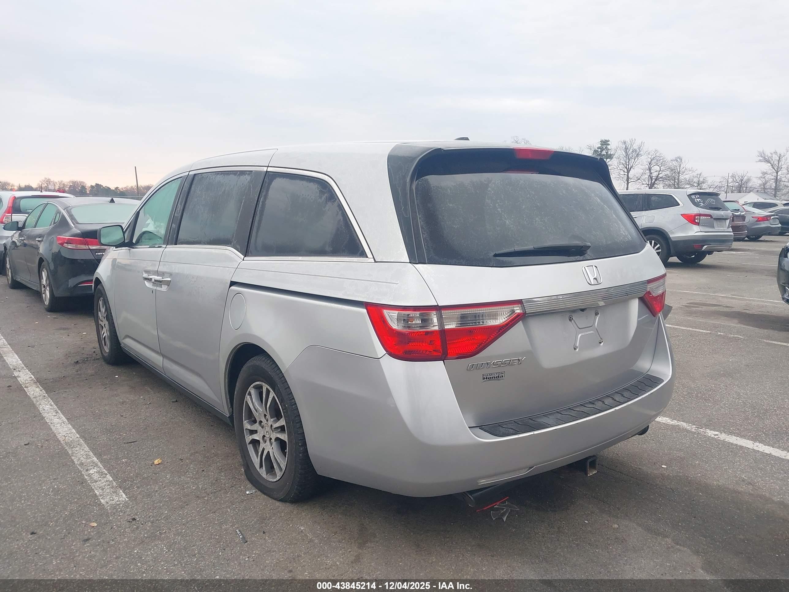 HONDA ODYSSEY image 3
