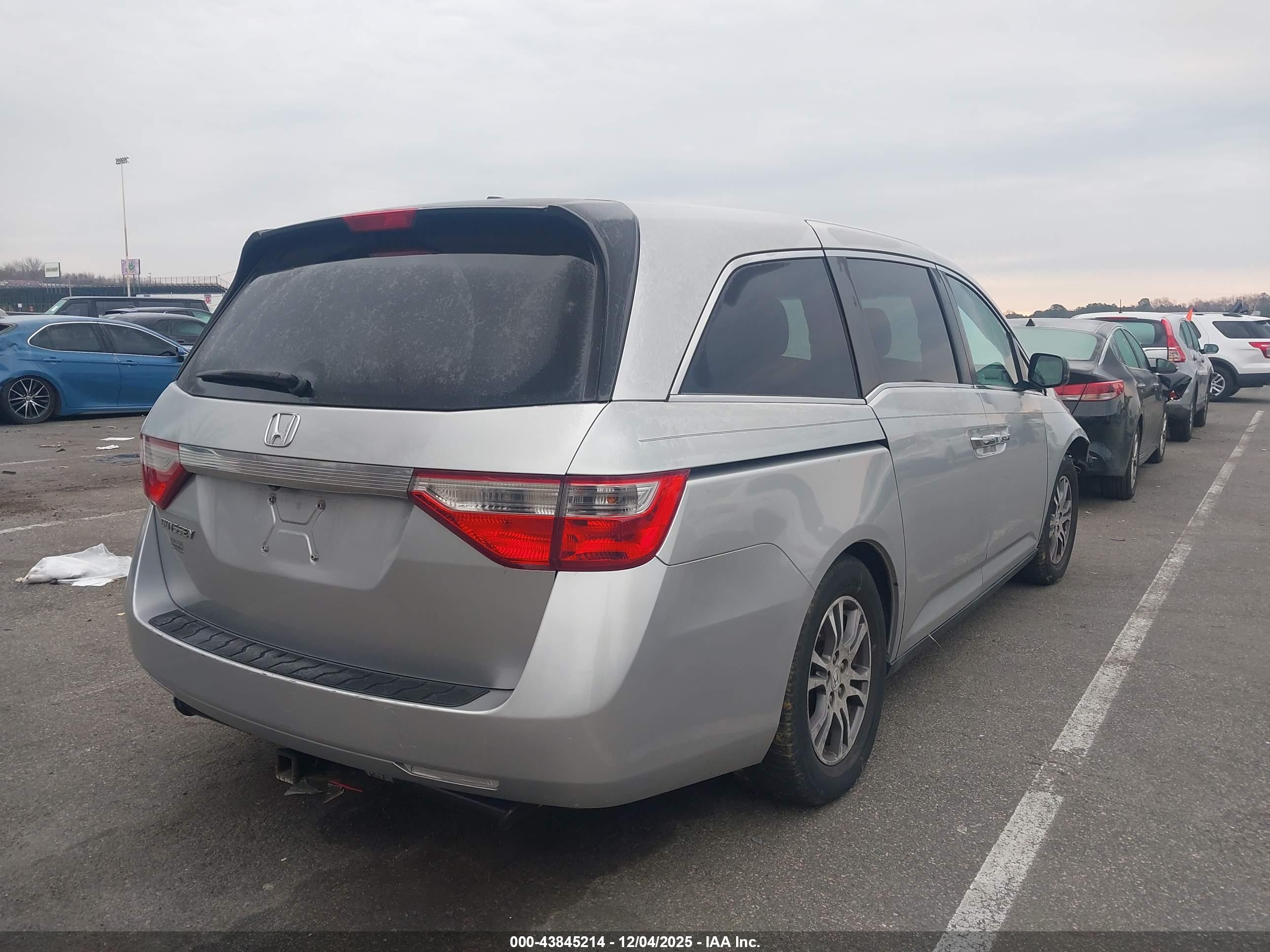 HONDA ODYSSEY image 4