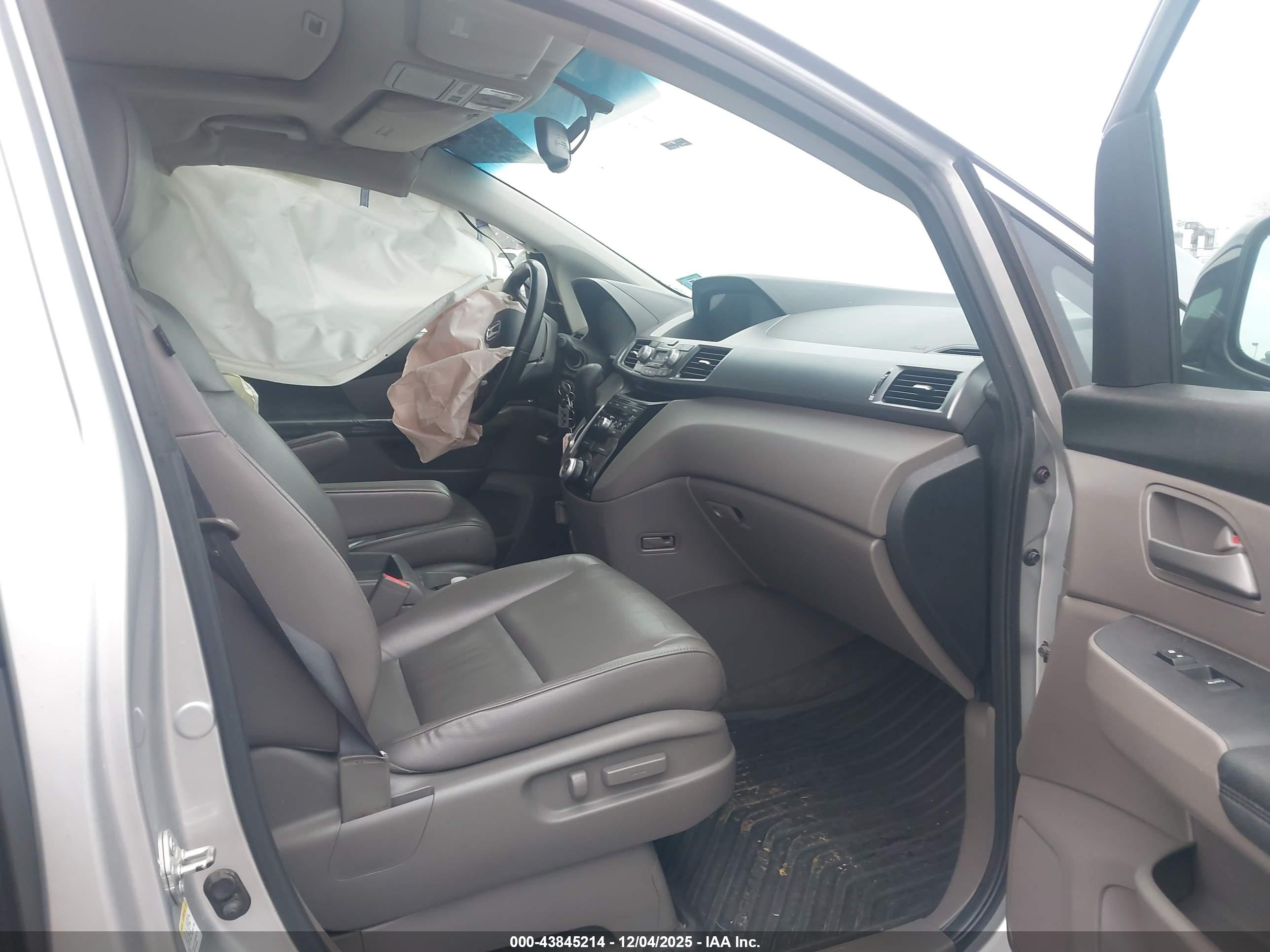 HONDA ODYSSEY image 5