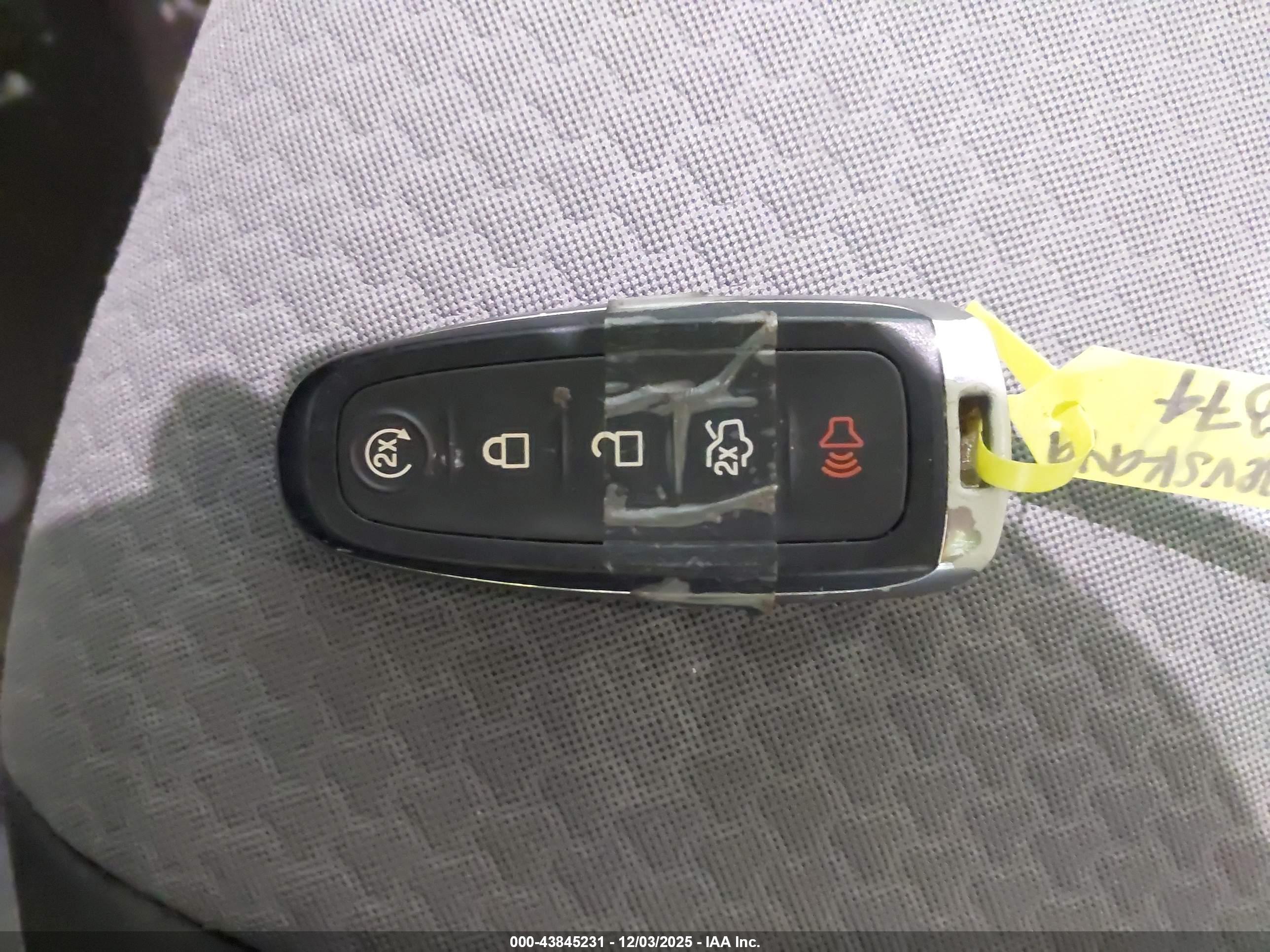 FORD ESCAPE image 11