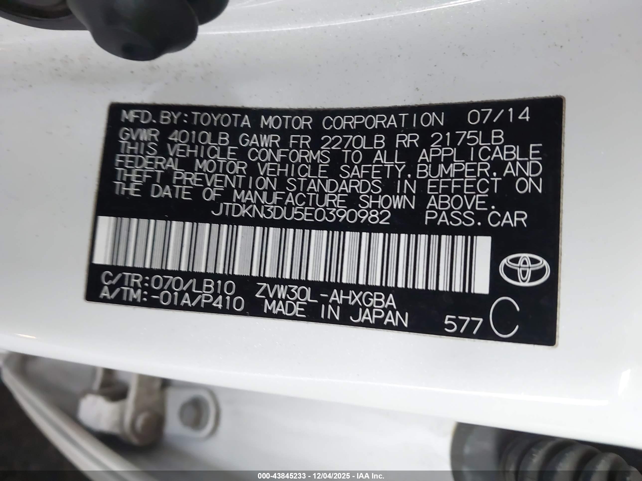 TOYOTA PRIUS image 9