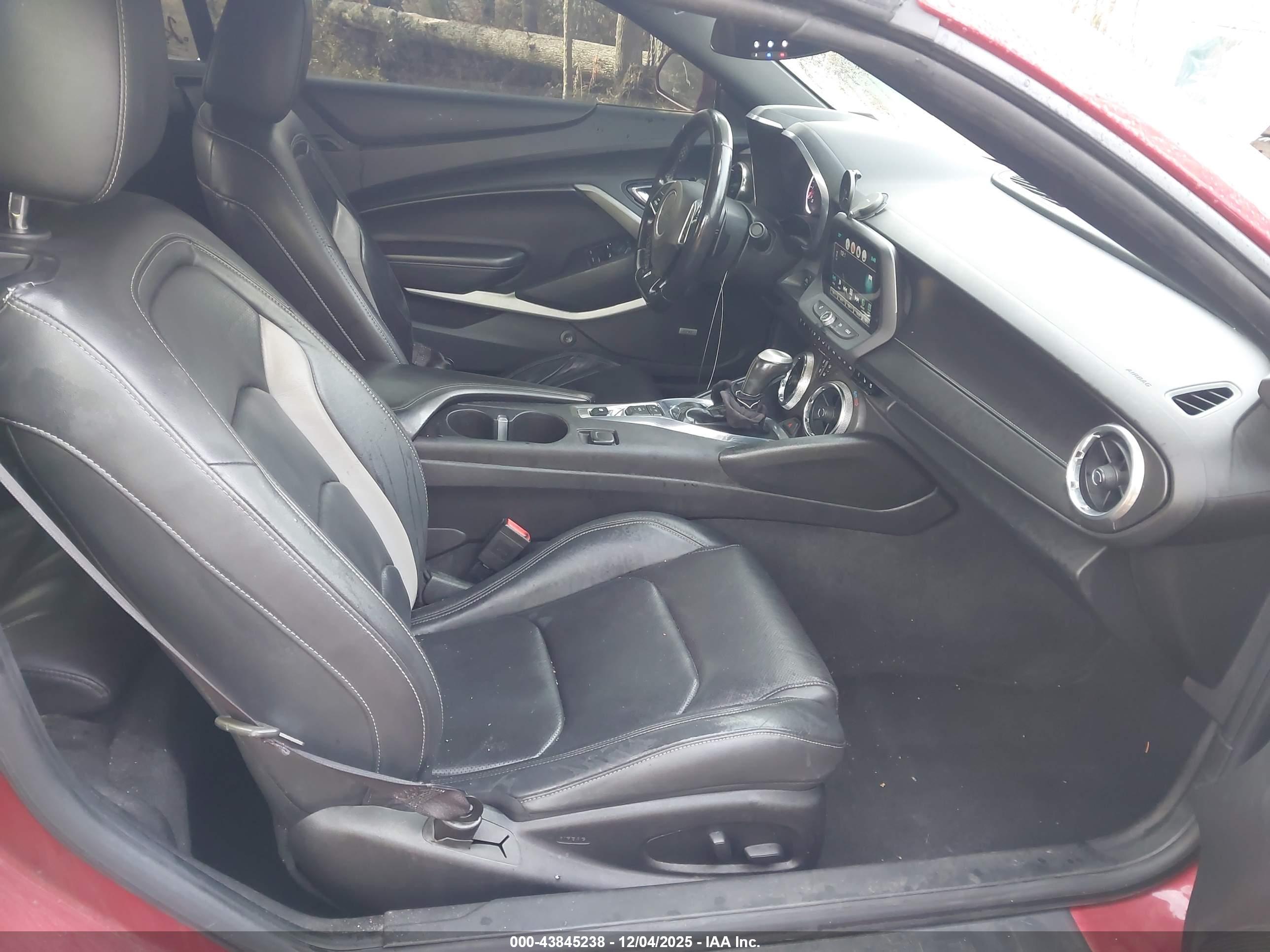 CHEVROLET CAMARO image 5