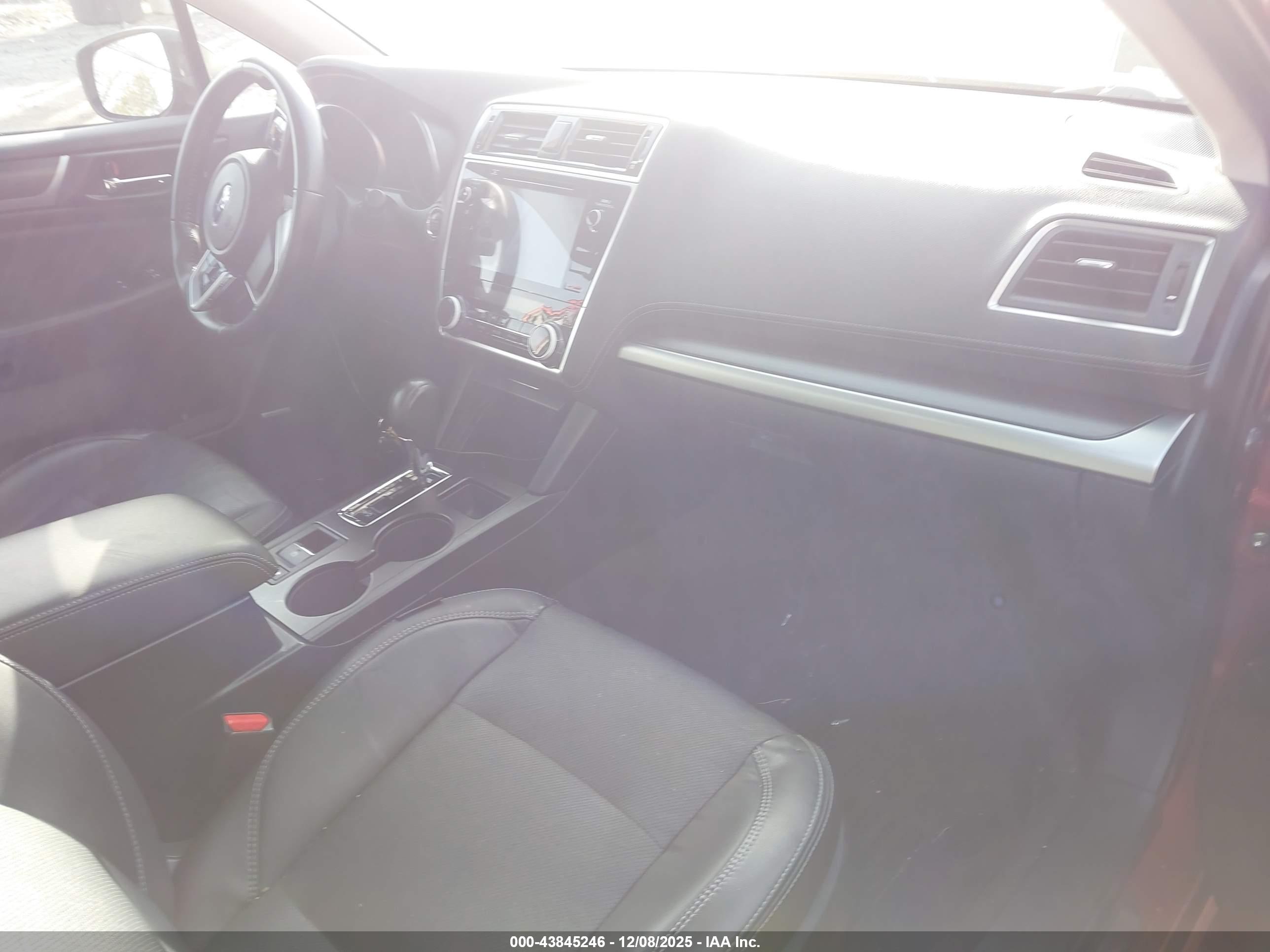 SUBARU LEGACY image 5