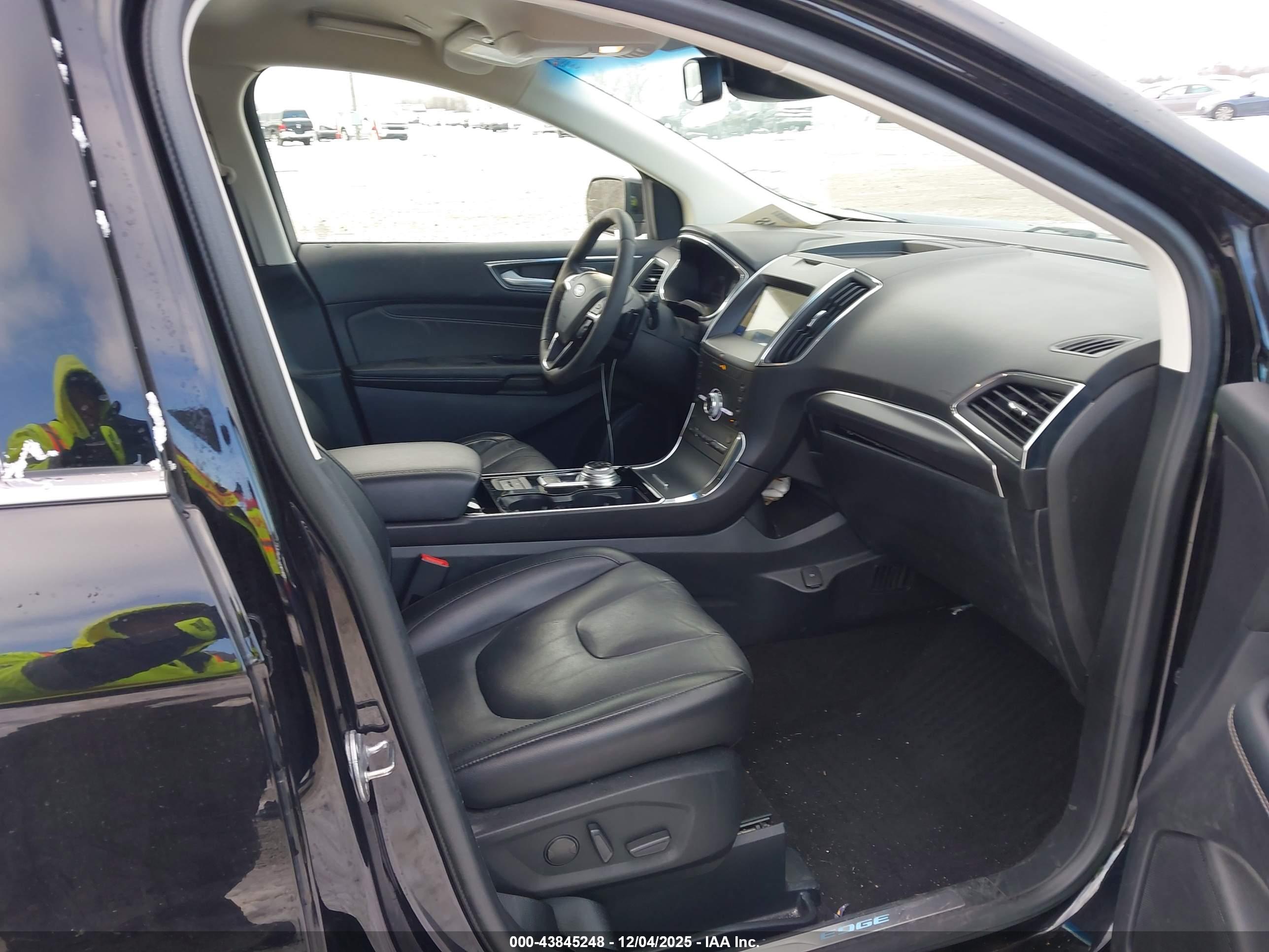 FORD EDGE image 5