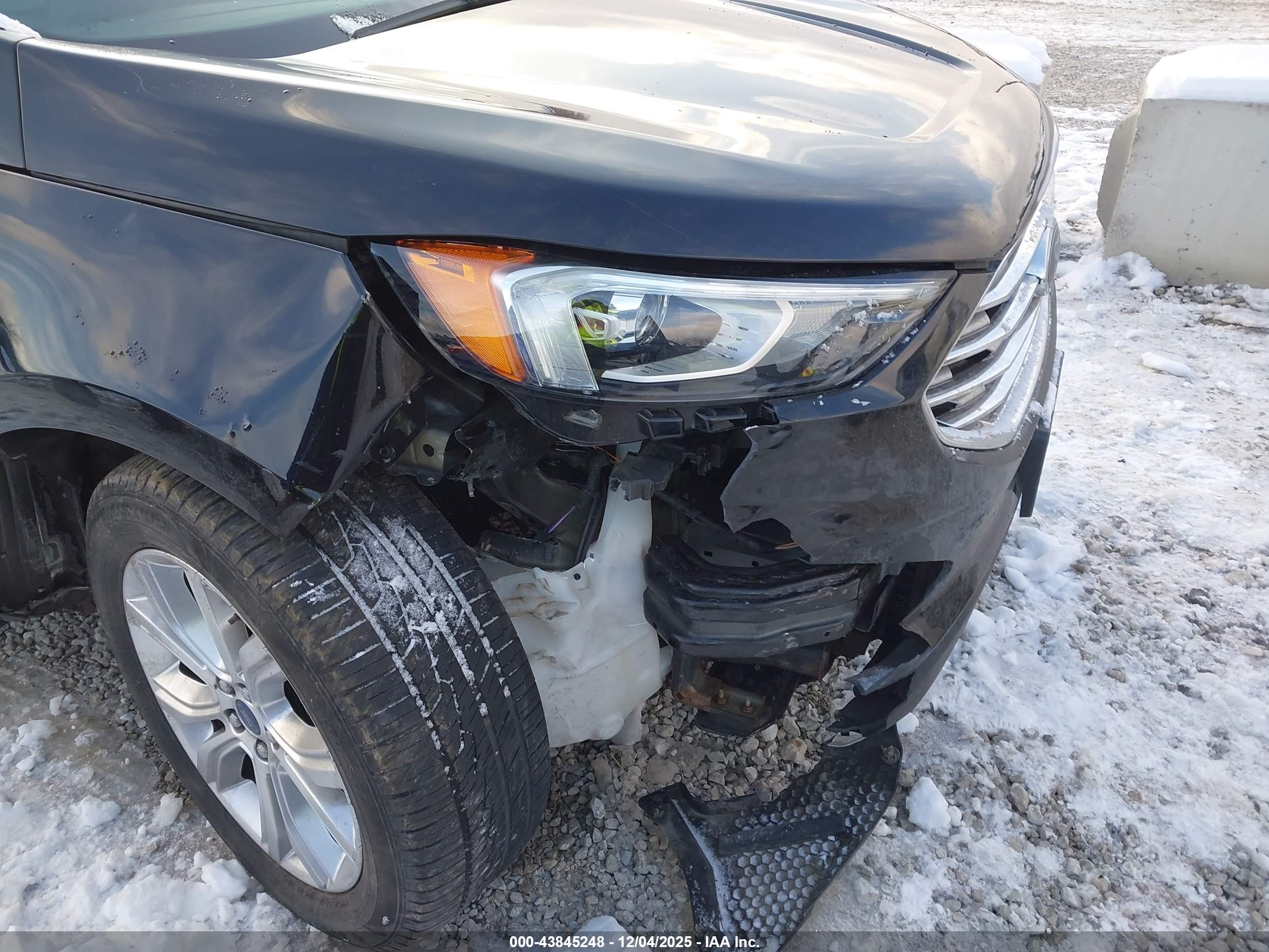 FORD EDGE image 6