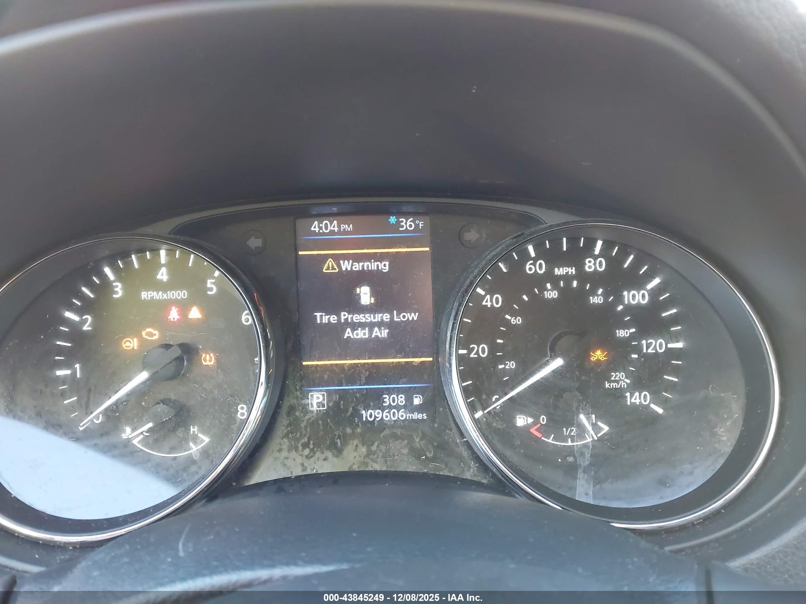 NISSAN ROGUE image 7
