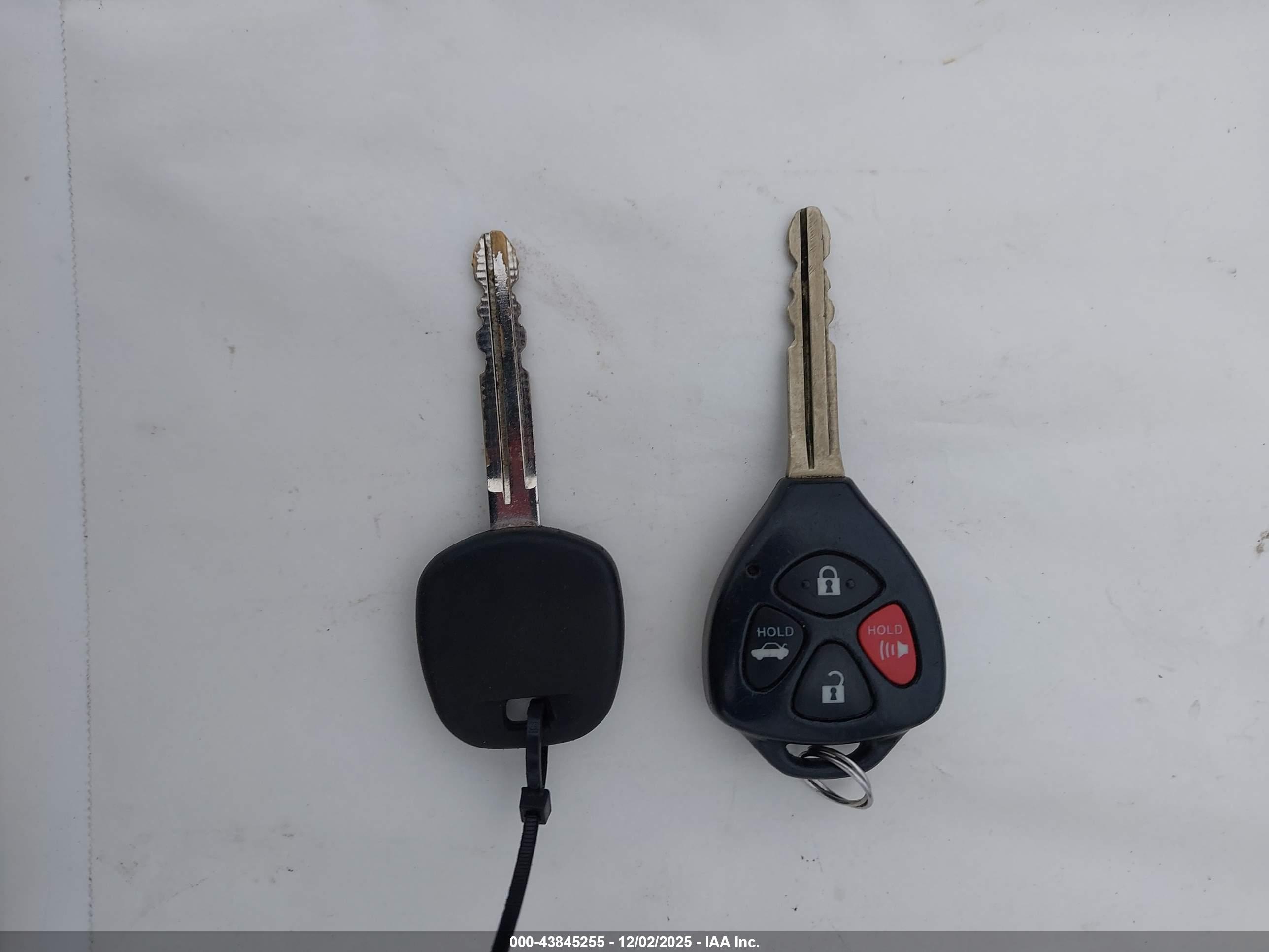 TOYOTA COROLLA image 11