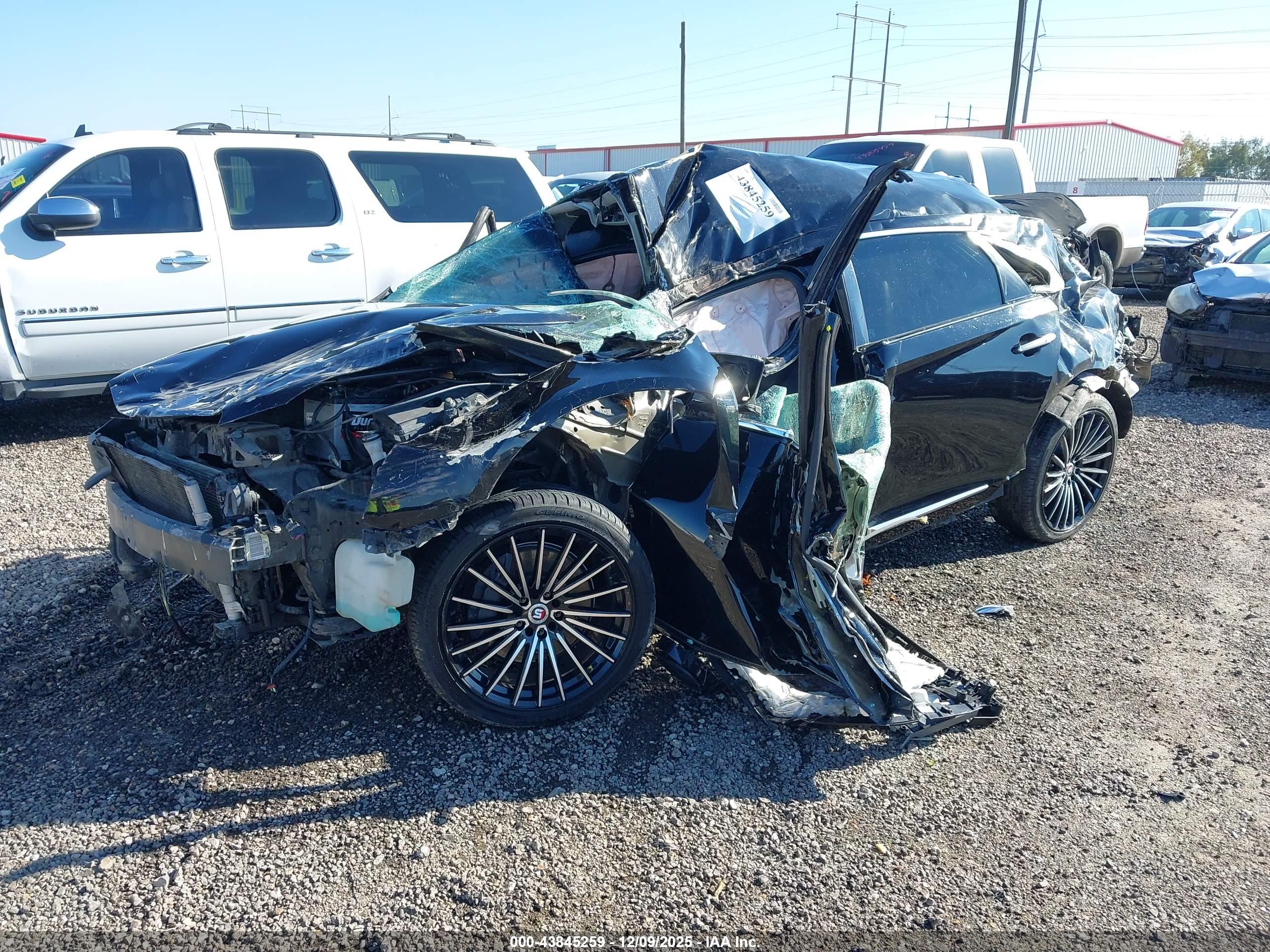 CADILLAC XTS image 2
