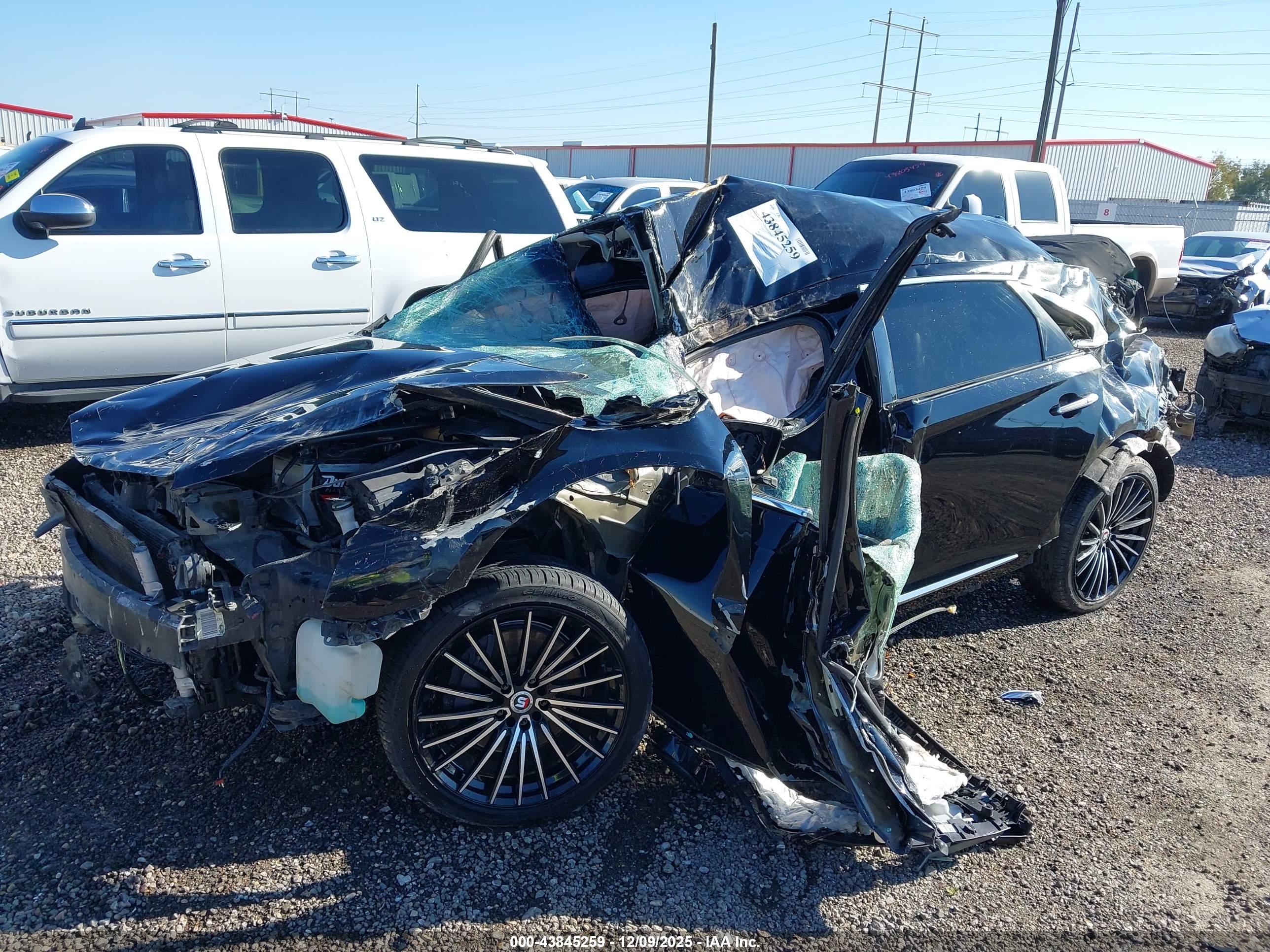 CADILLAC XTS image 6