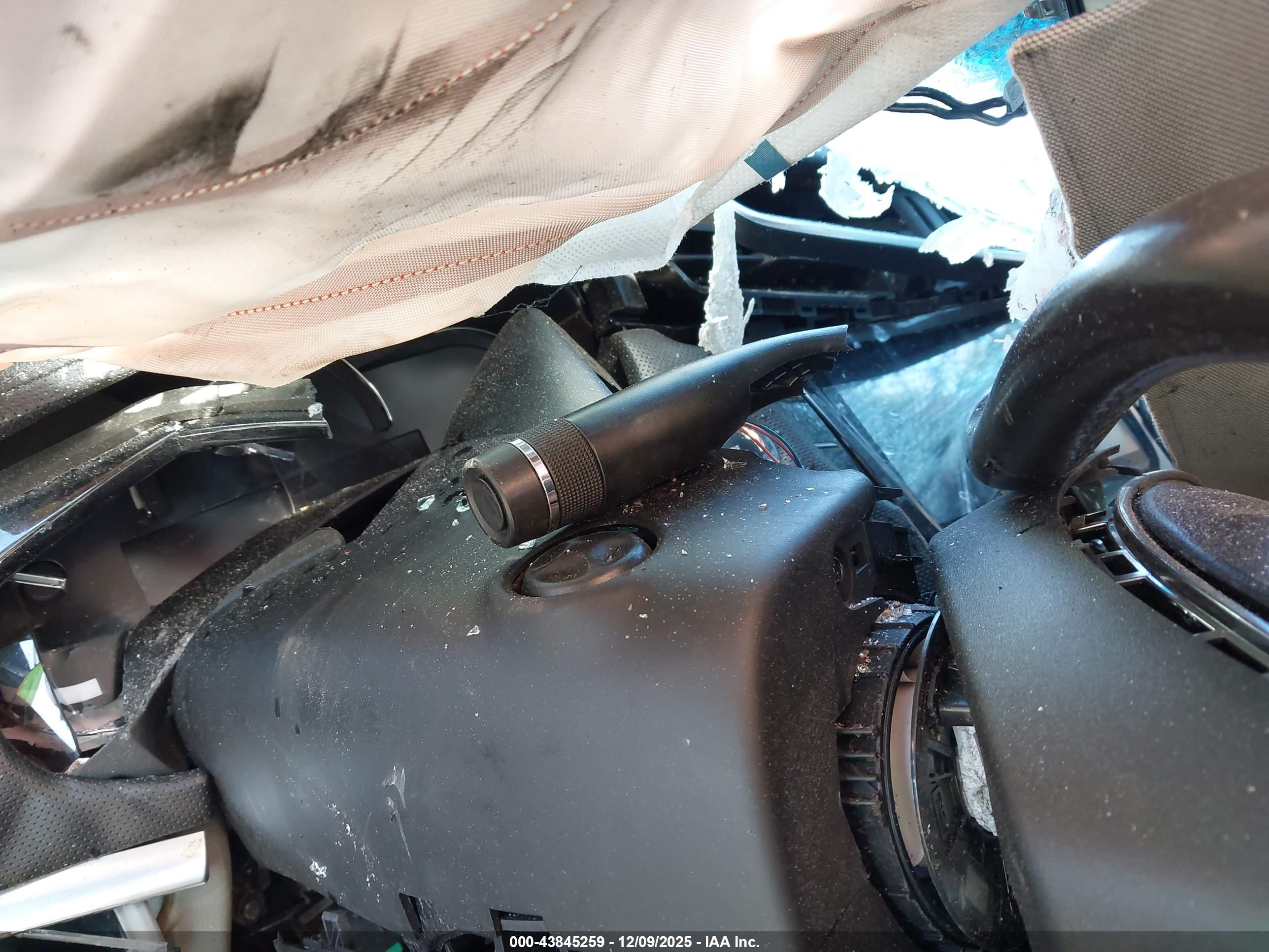CADILLAC XTS image 7