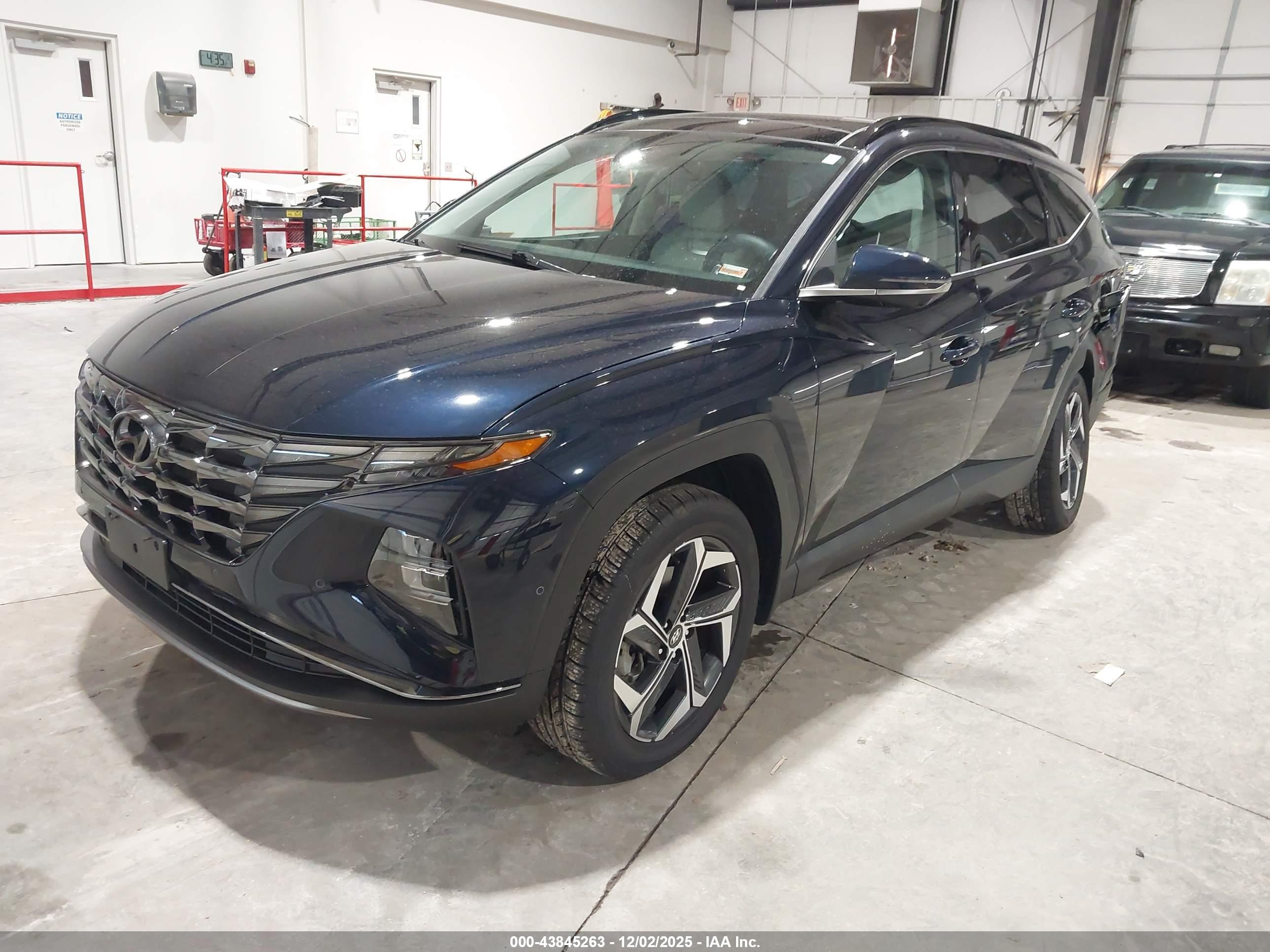 HYUNDAI TUCSON image 2