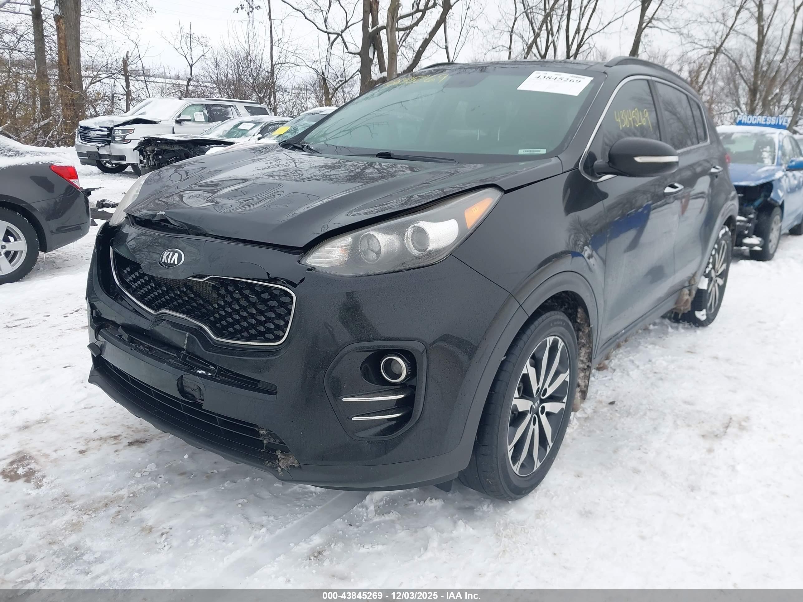KIA SPORTAGE image 6