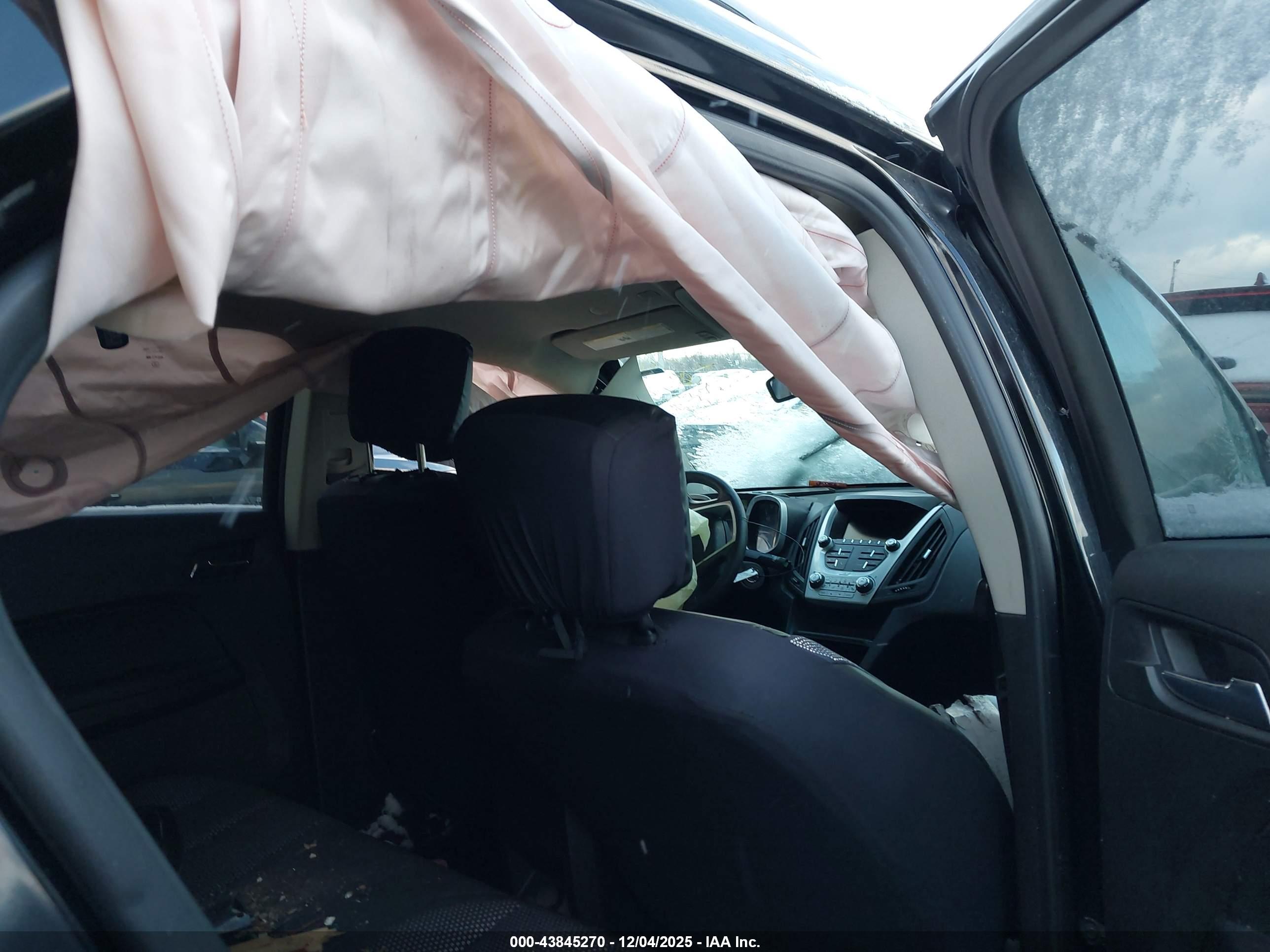 CHEVROLET EQUINOX image 8