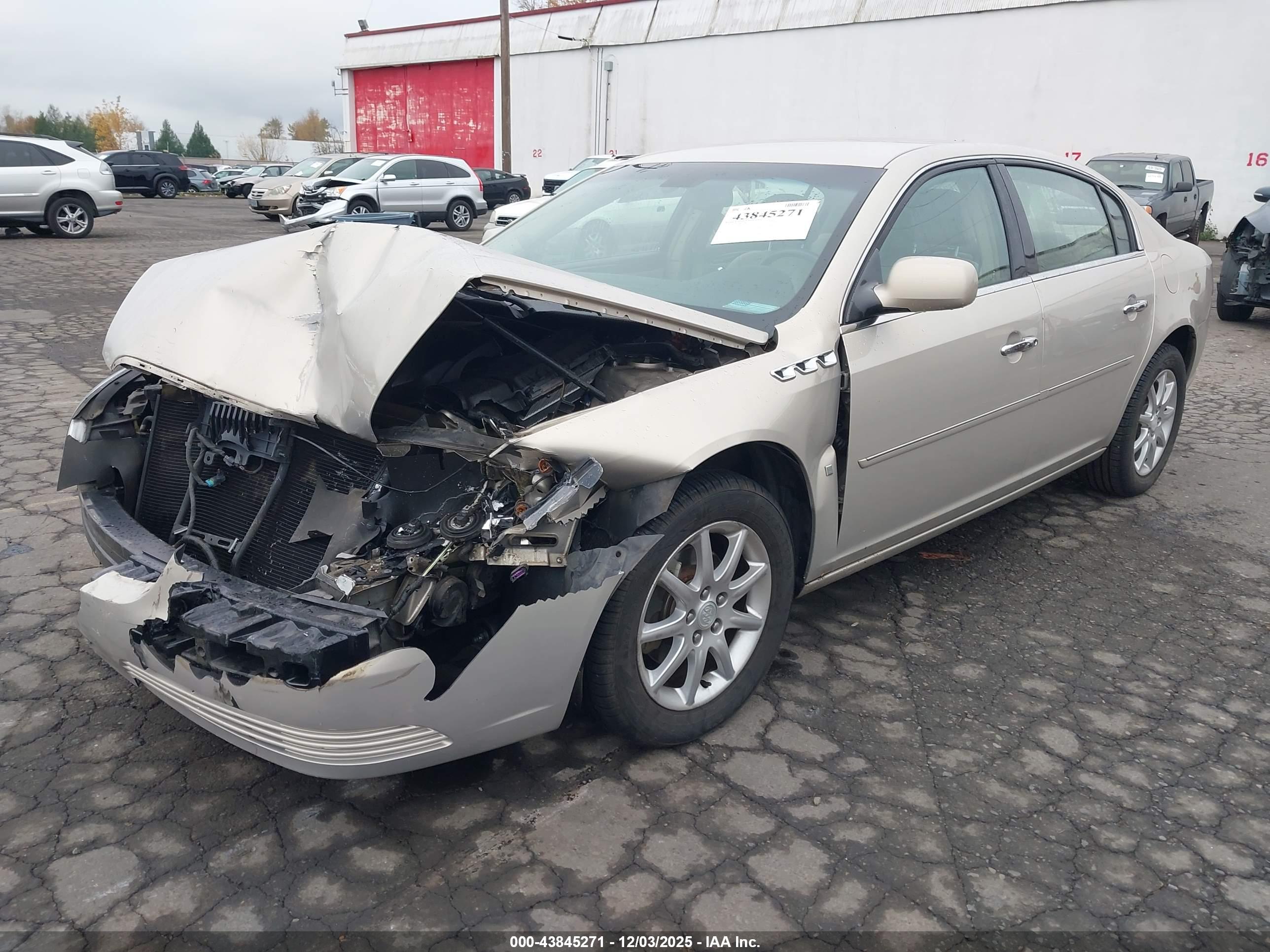 BUICK LUCERNE image 2