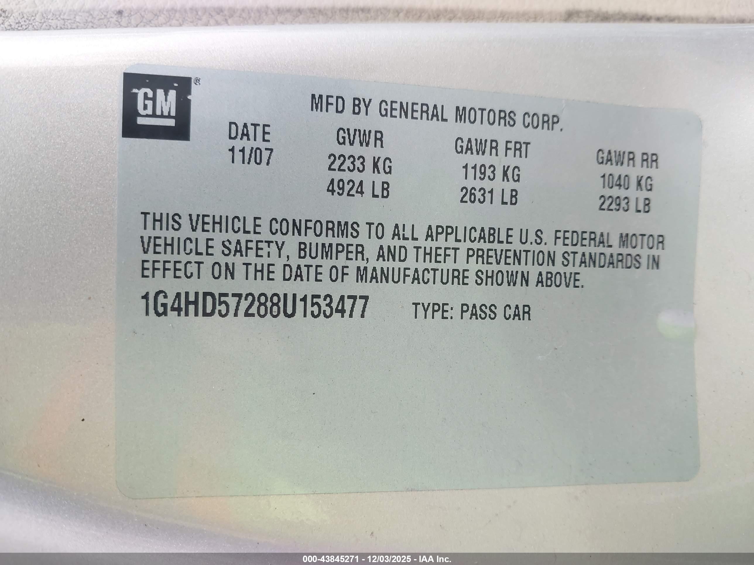 BUICK LUCERNE image 9