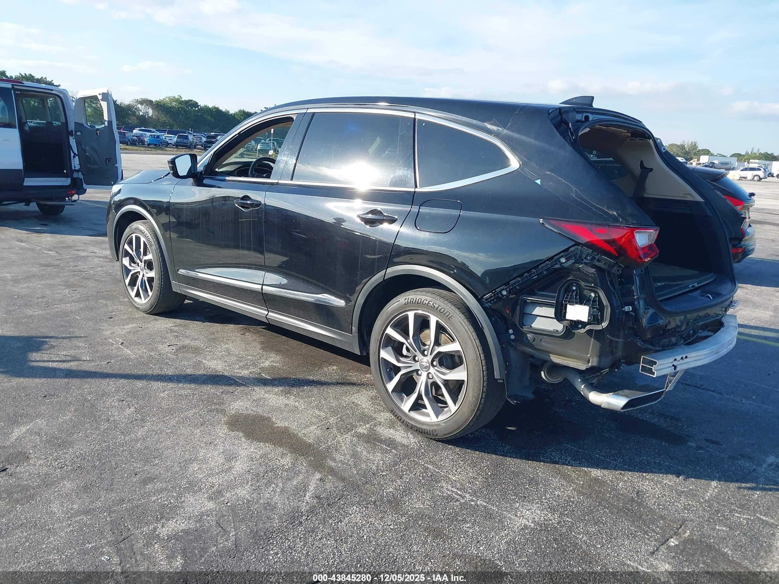 ACURA MDX image 3