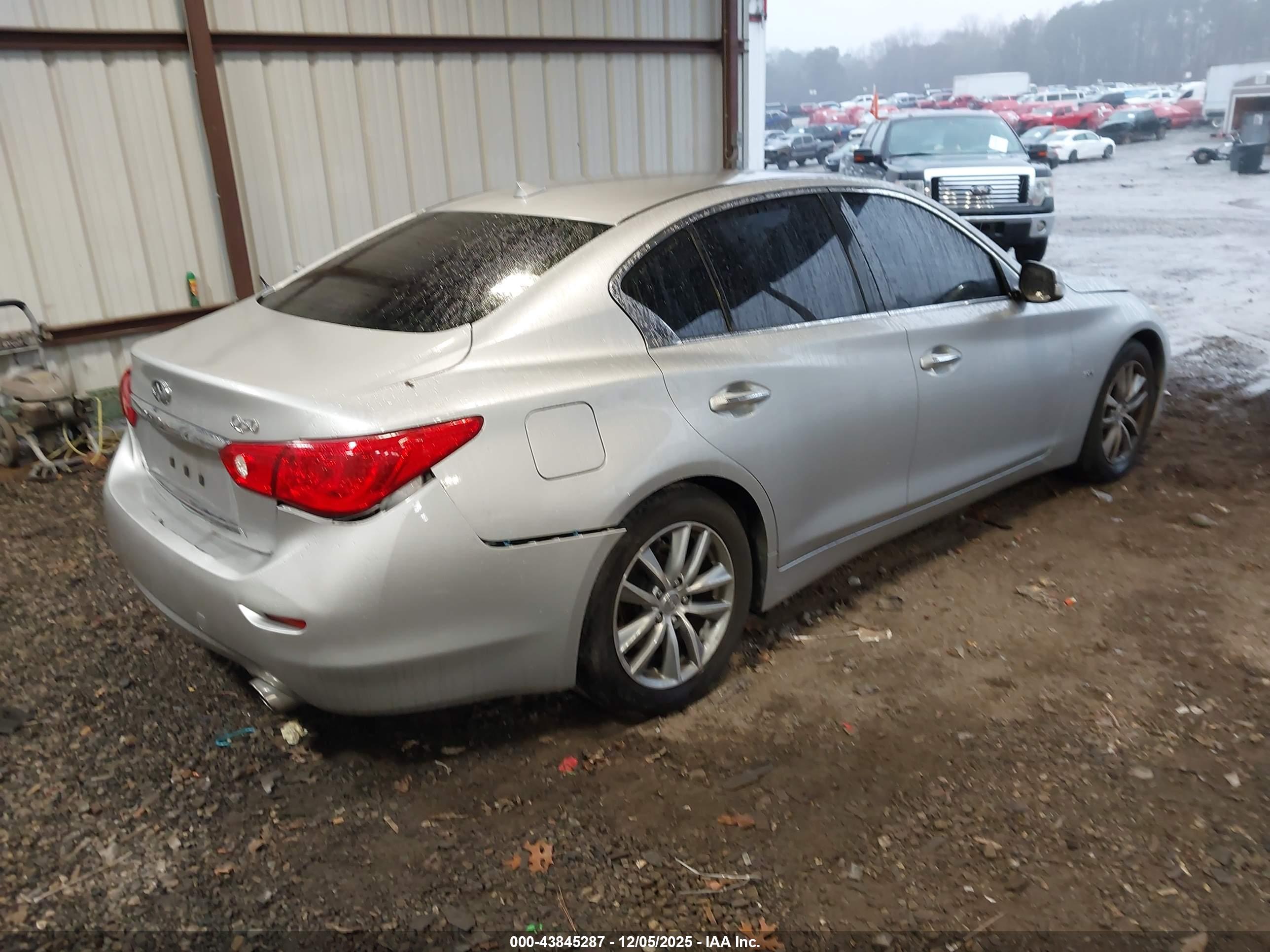INFINITI Q50 image 4