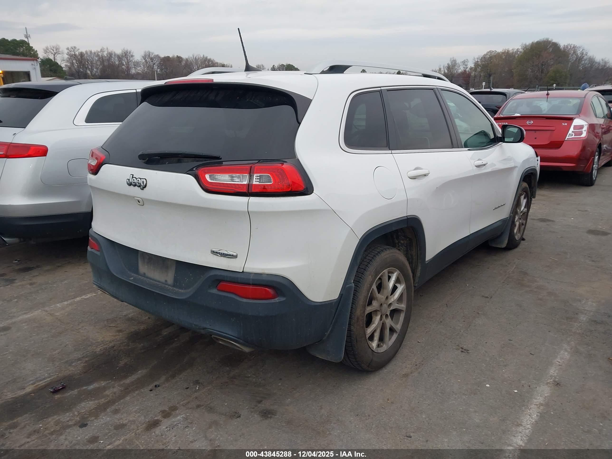 JEEP CHEROKEE image 4