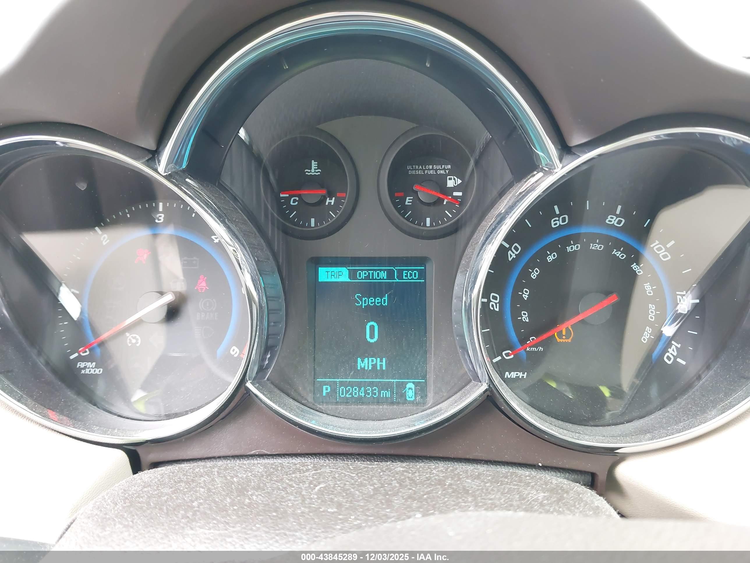 CHEVROLET CRUZE image 7
