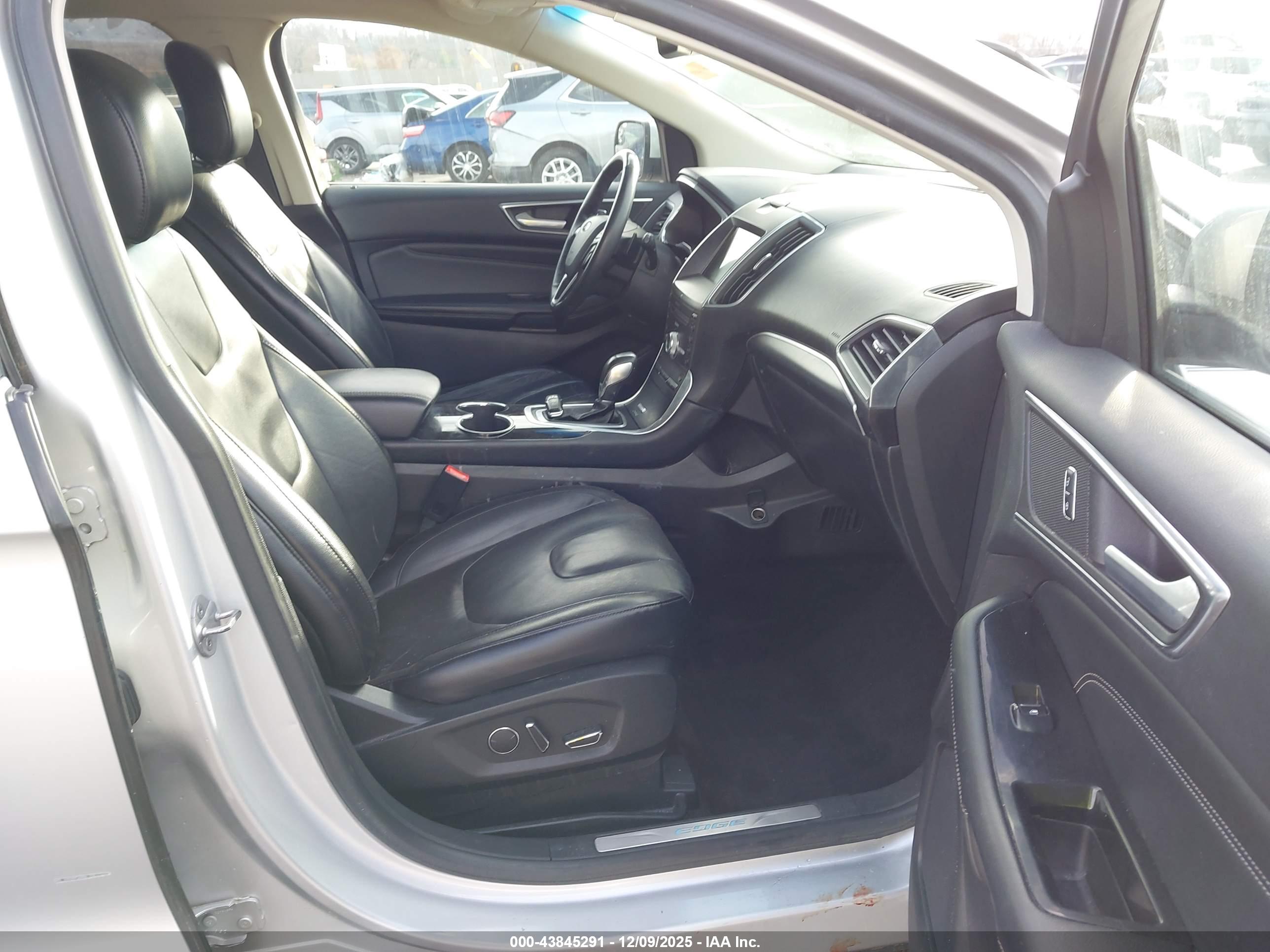 FORD EDGE image 5