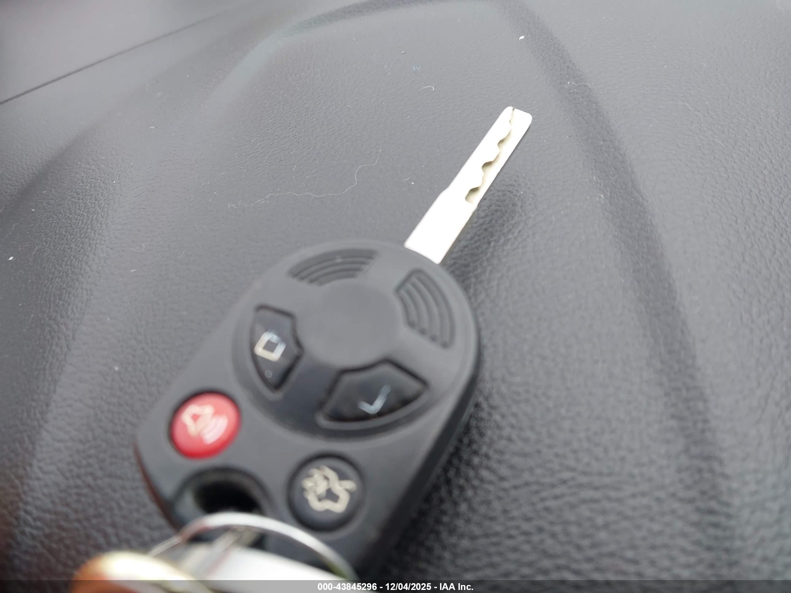 FORD C-MAX image 11