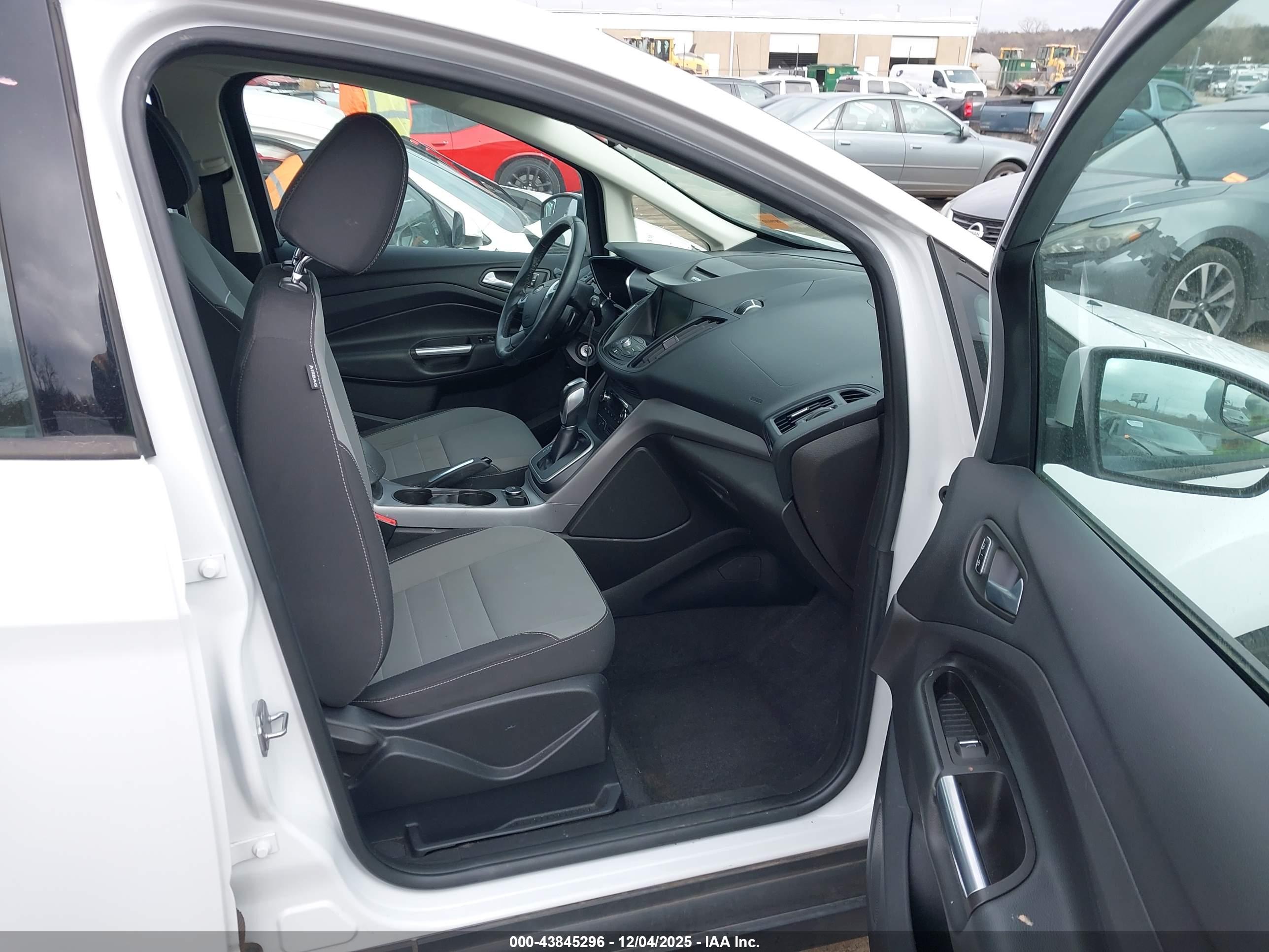 FORD C-MAX image 5