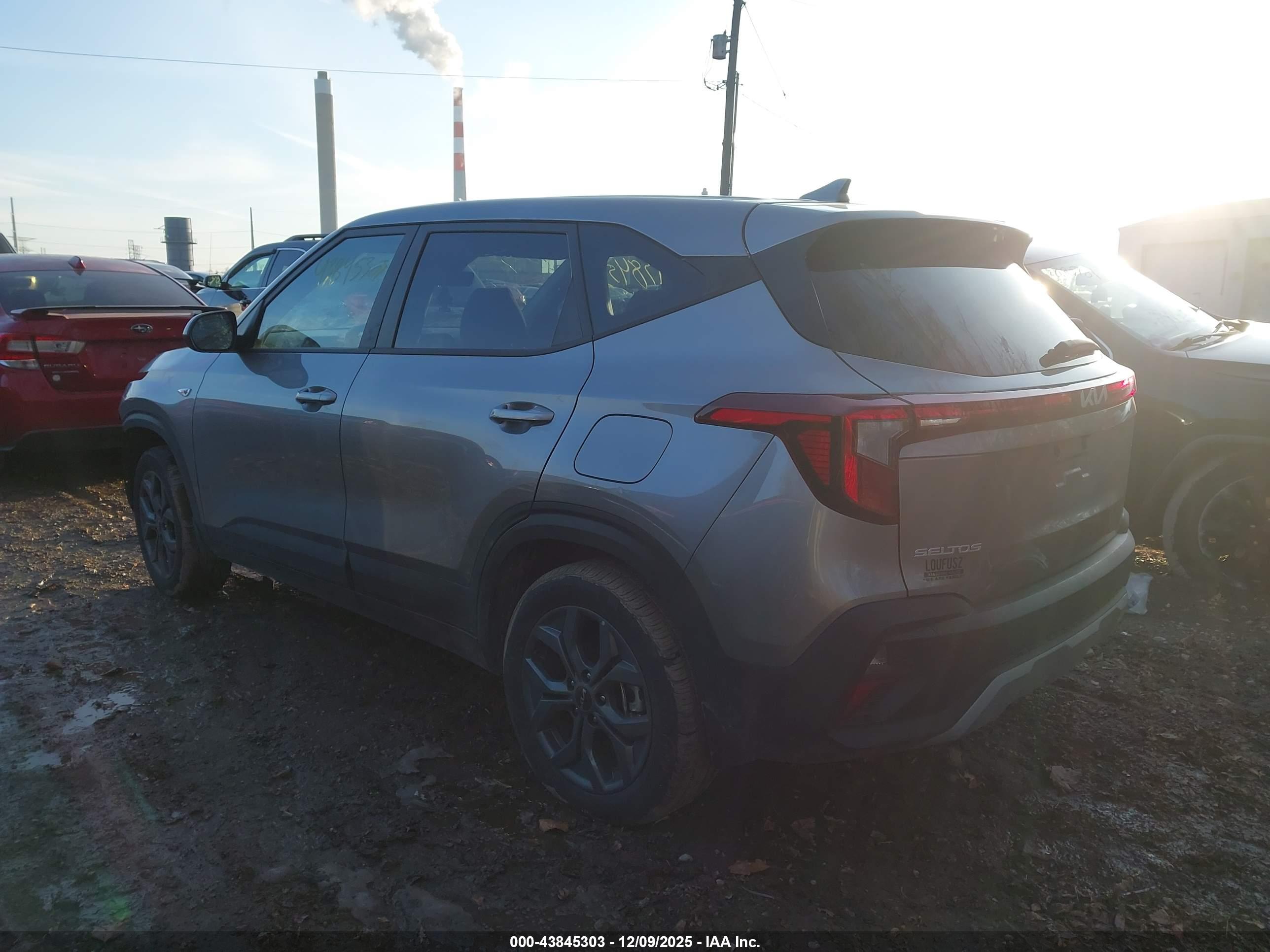 KIA SELTOS image 3