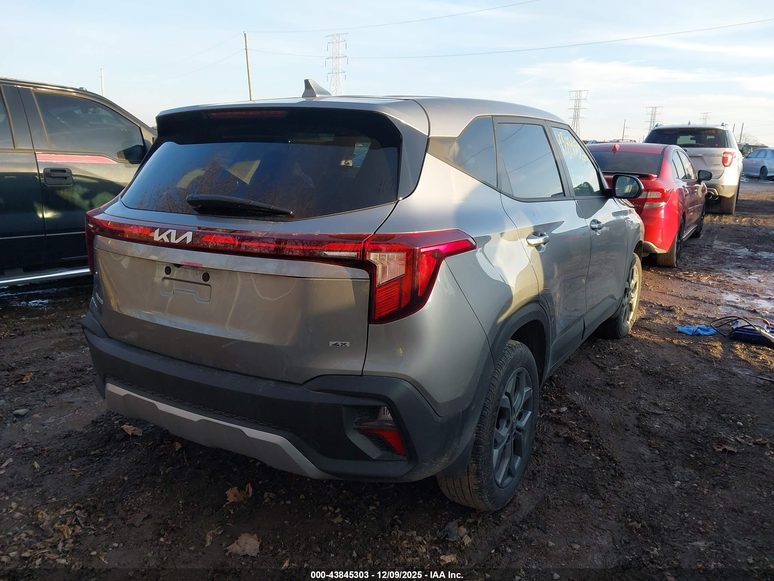 KIA SELTOS image 4