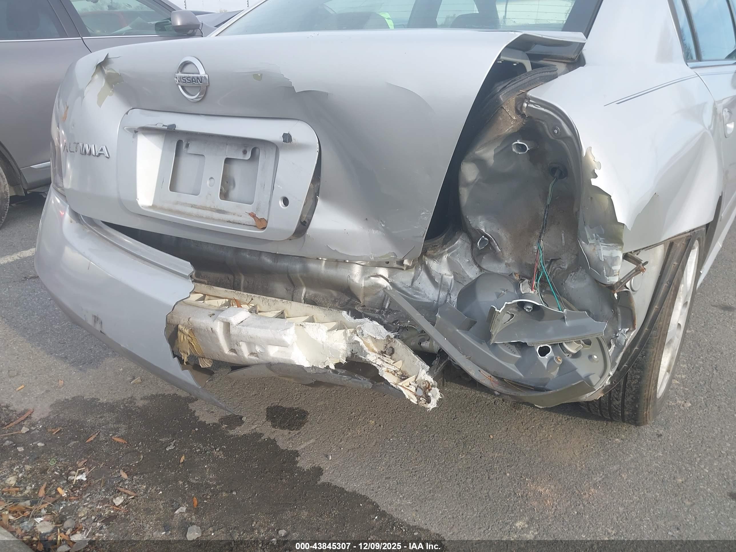 NISSAN ALTIMA image 6