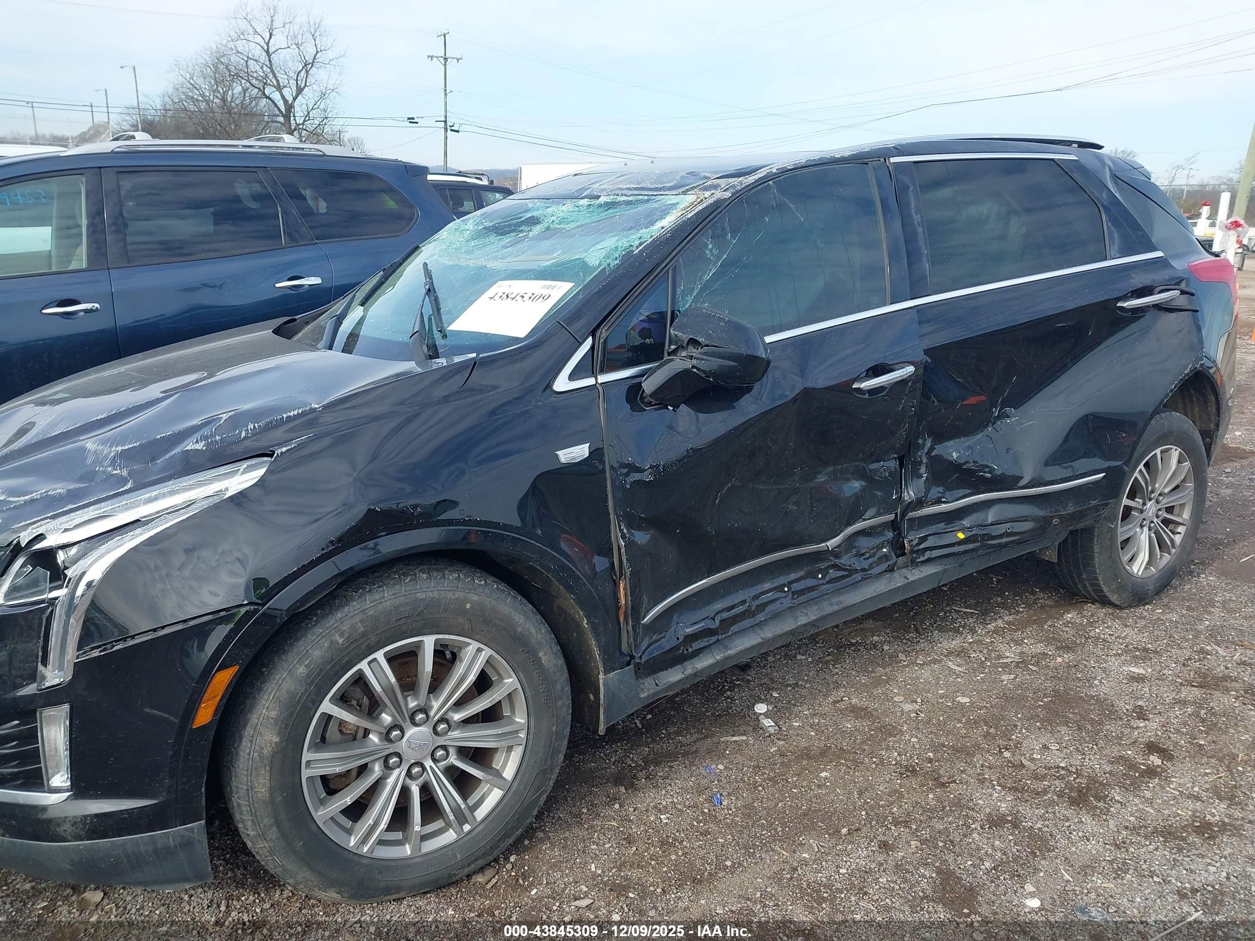 CADILLAC XT5 image 6