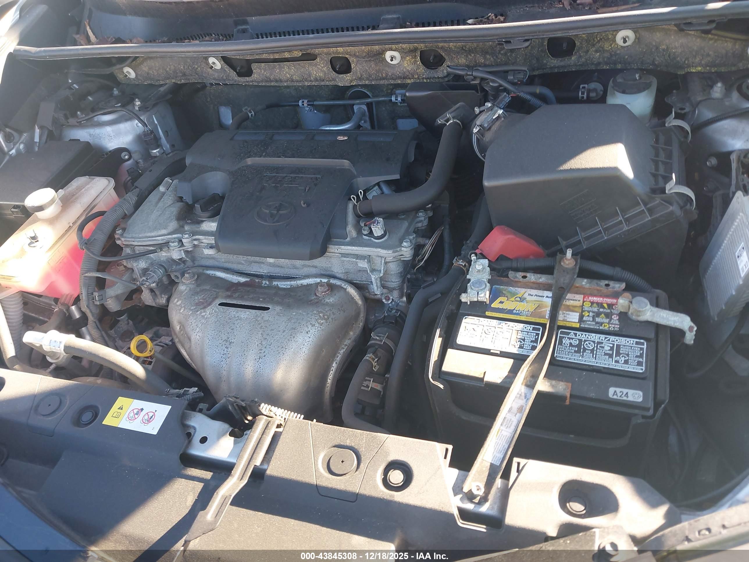 TOYOTA RAV4 image 10